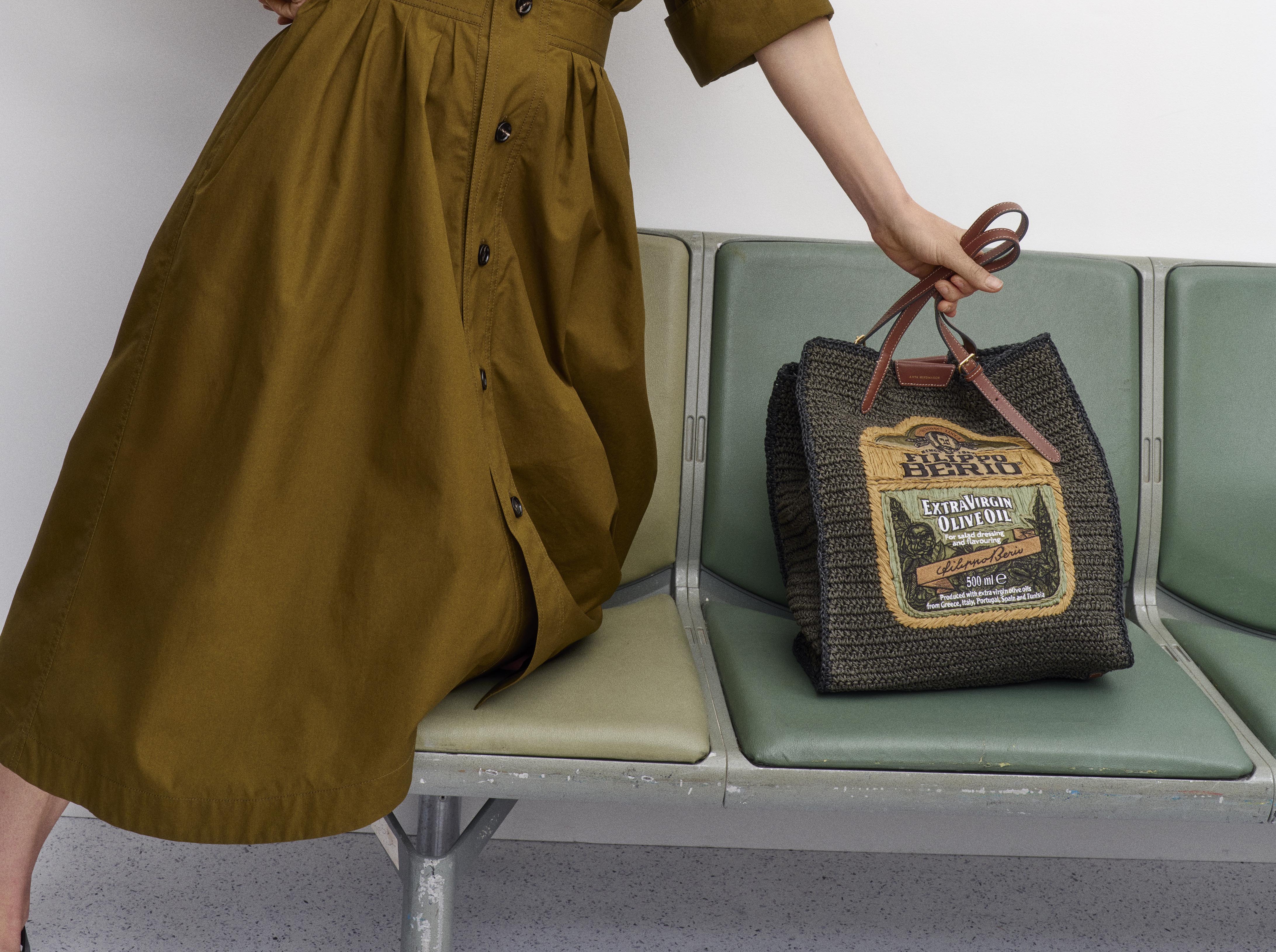 Anya Brands | アニヤ・ハインドマーチ | Anya Hindmarch JP