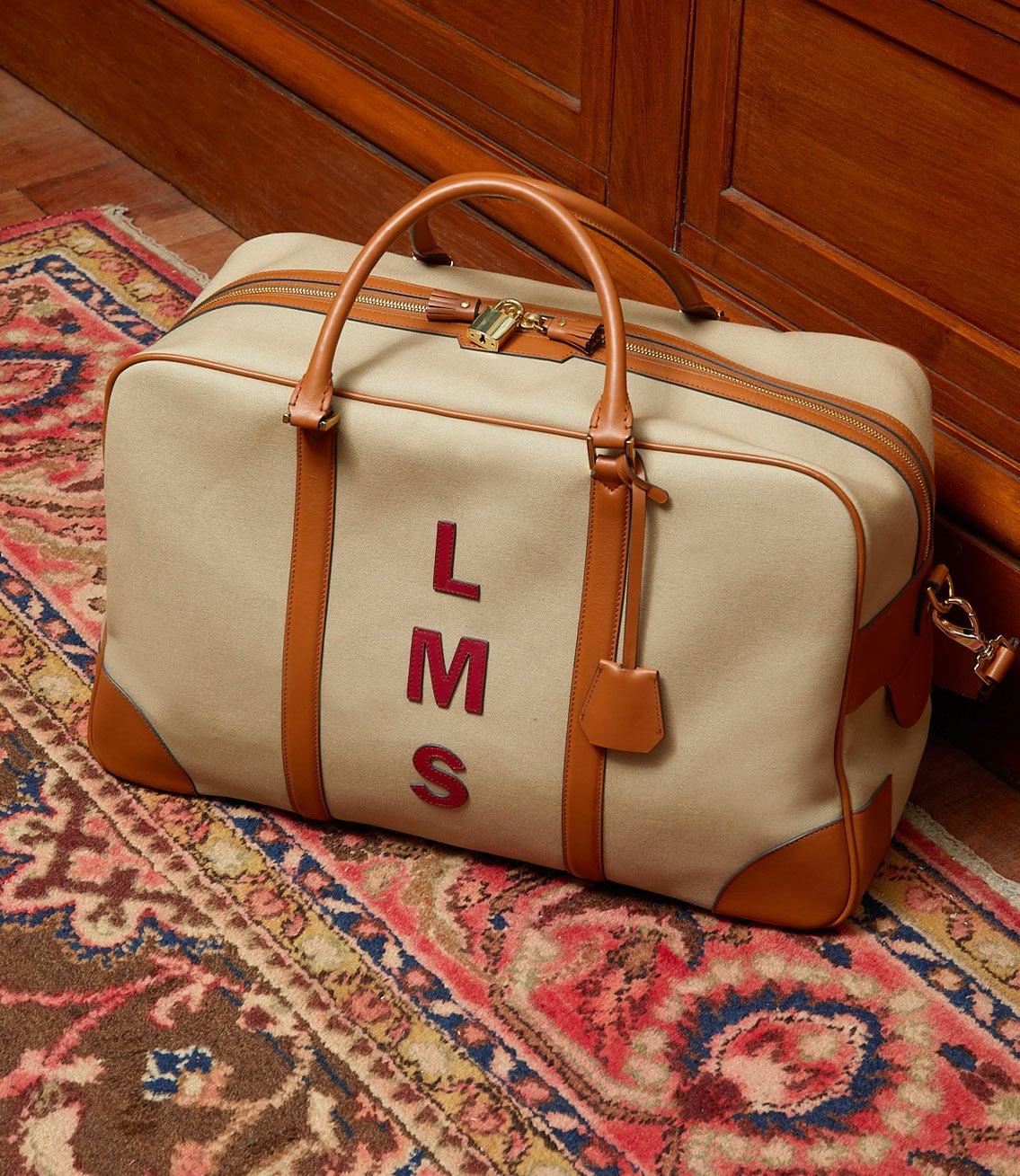 トラベル｜アニヤ・ハインドマーチ｜Anya Hindmarch JP