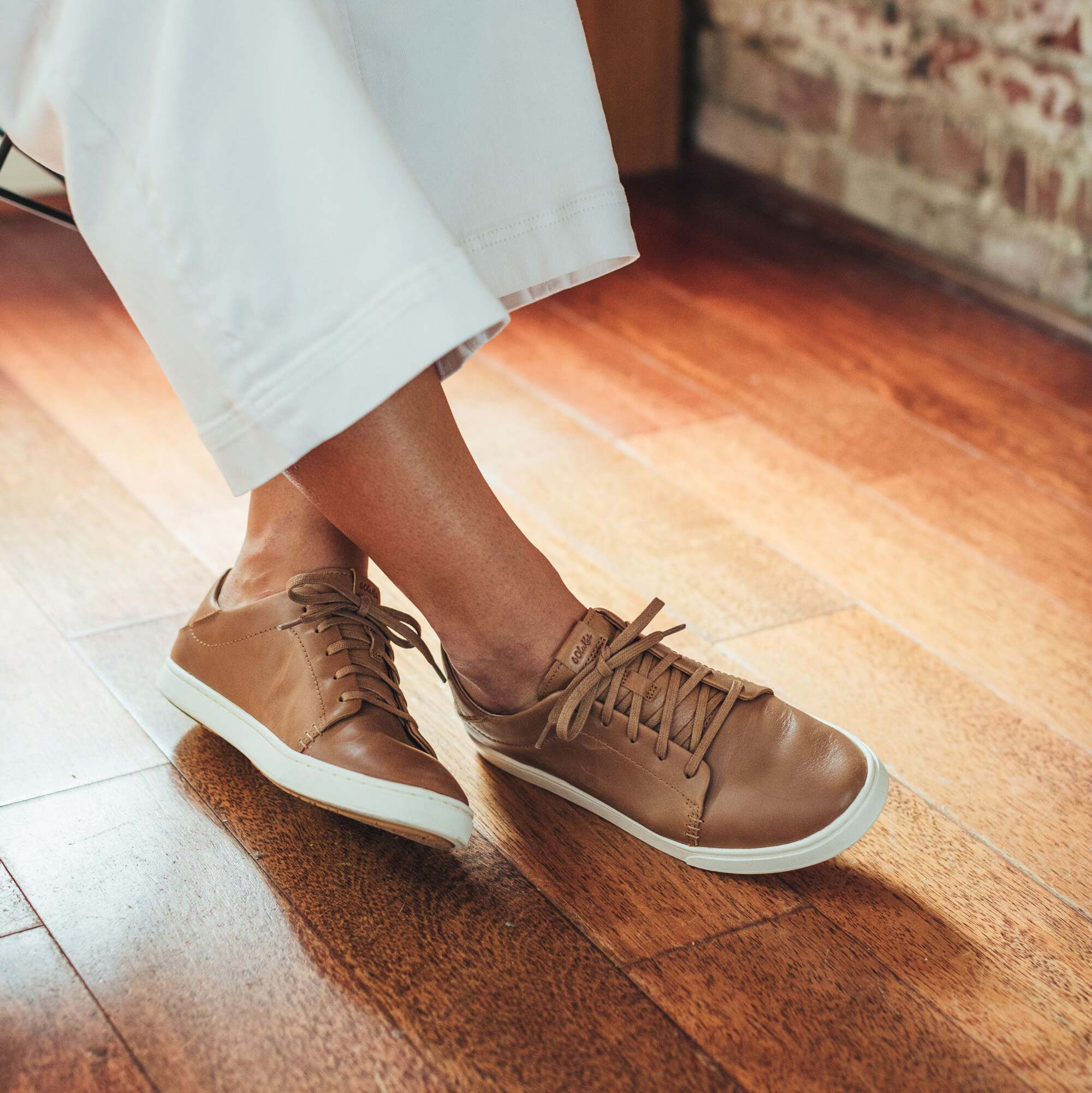 olukai pehuea leather