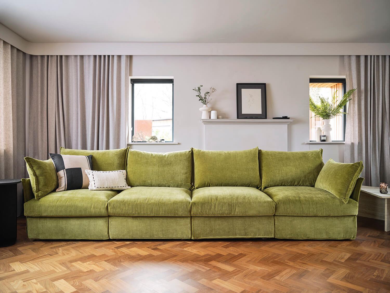 4 seater hot sale modular lounge