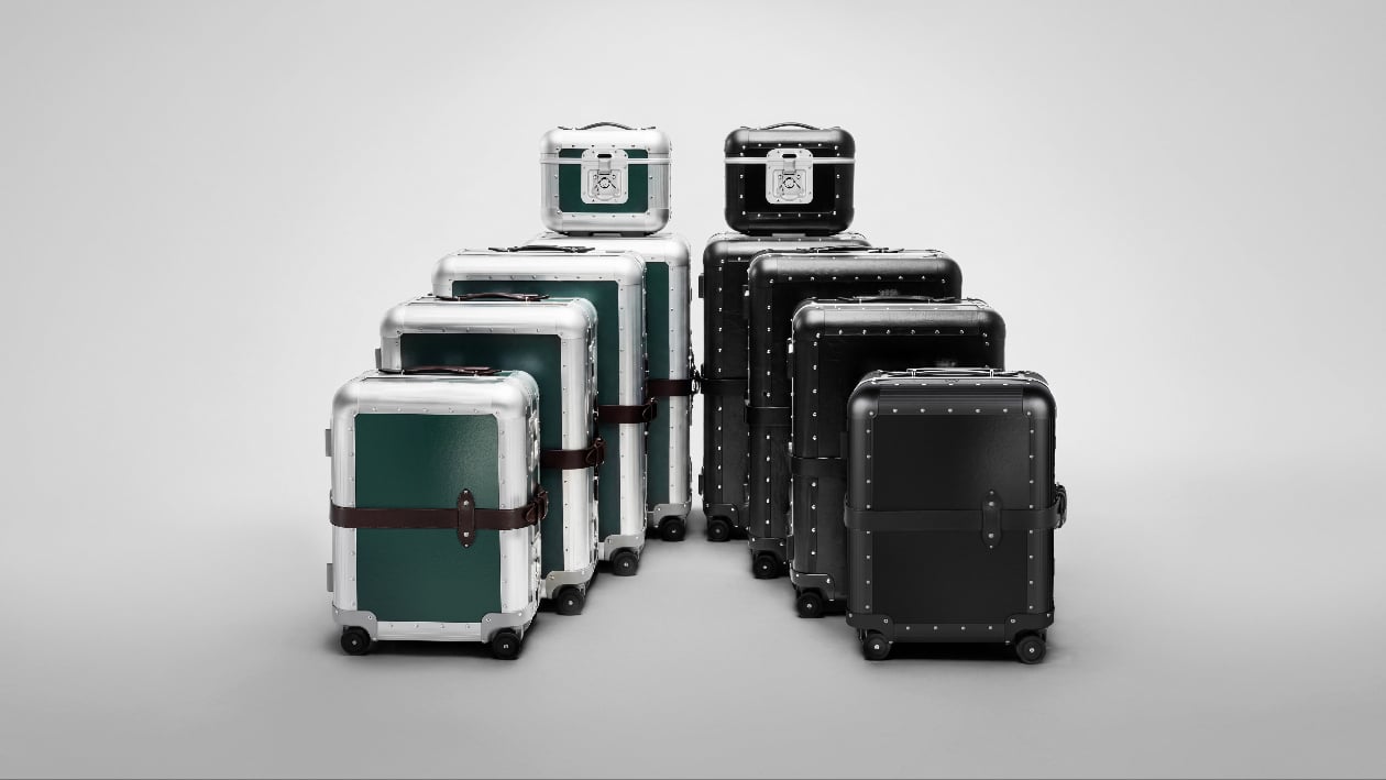 グローブトロッター ジップアラウンドパース【美品】 グローブトロッター ジップアラウンドパース【美品】 - メルカリ