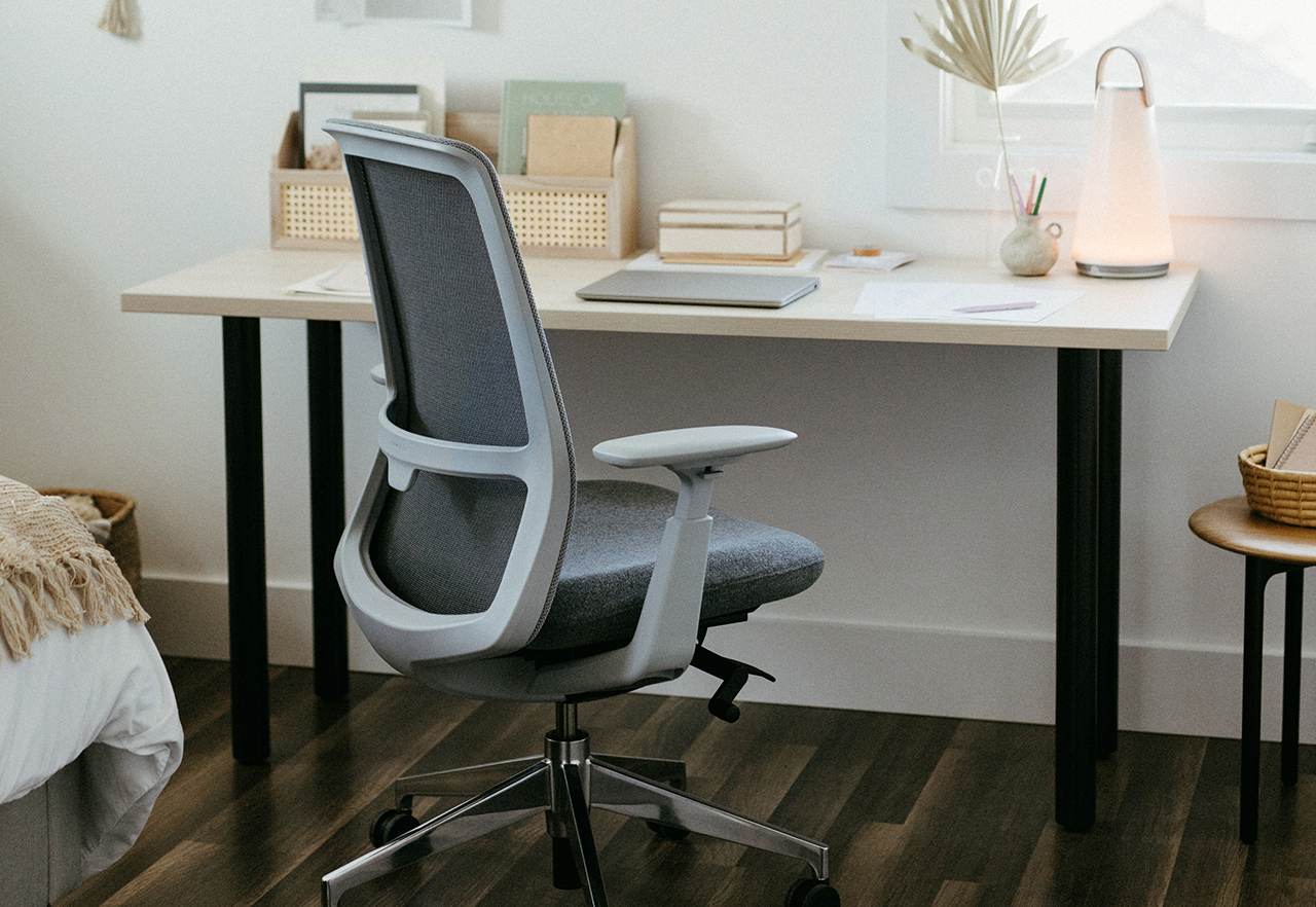 Desks & Tables Haworth Retail Store