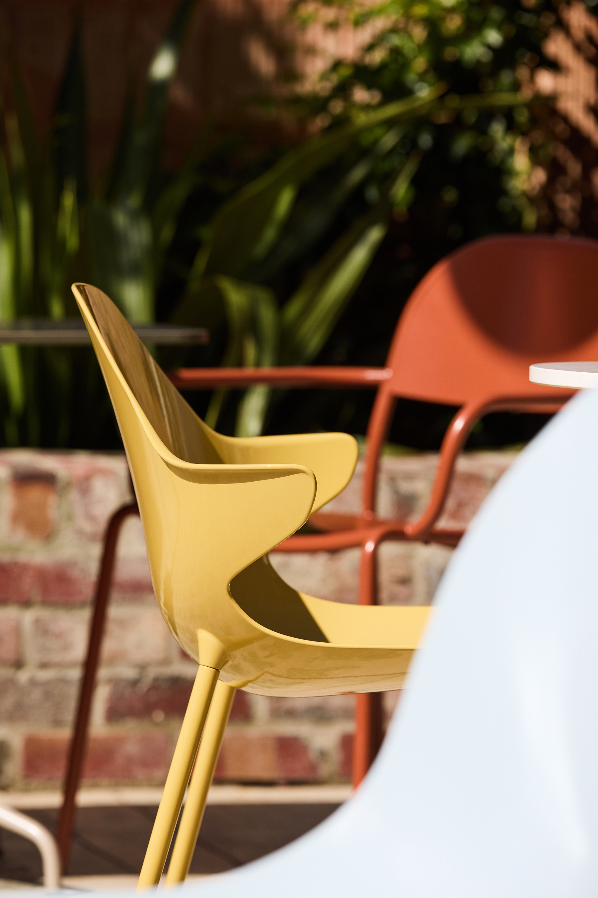 Jardan Outdoor Raf Chair with arms Details