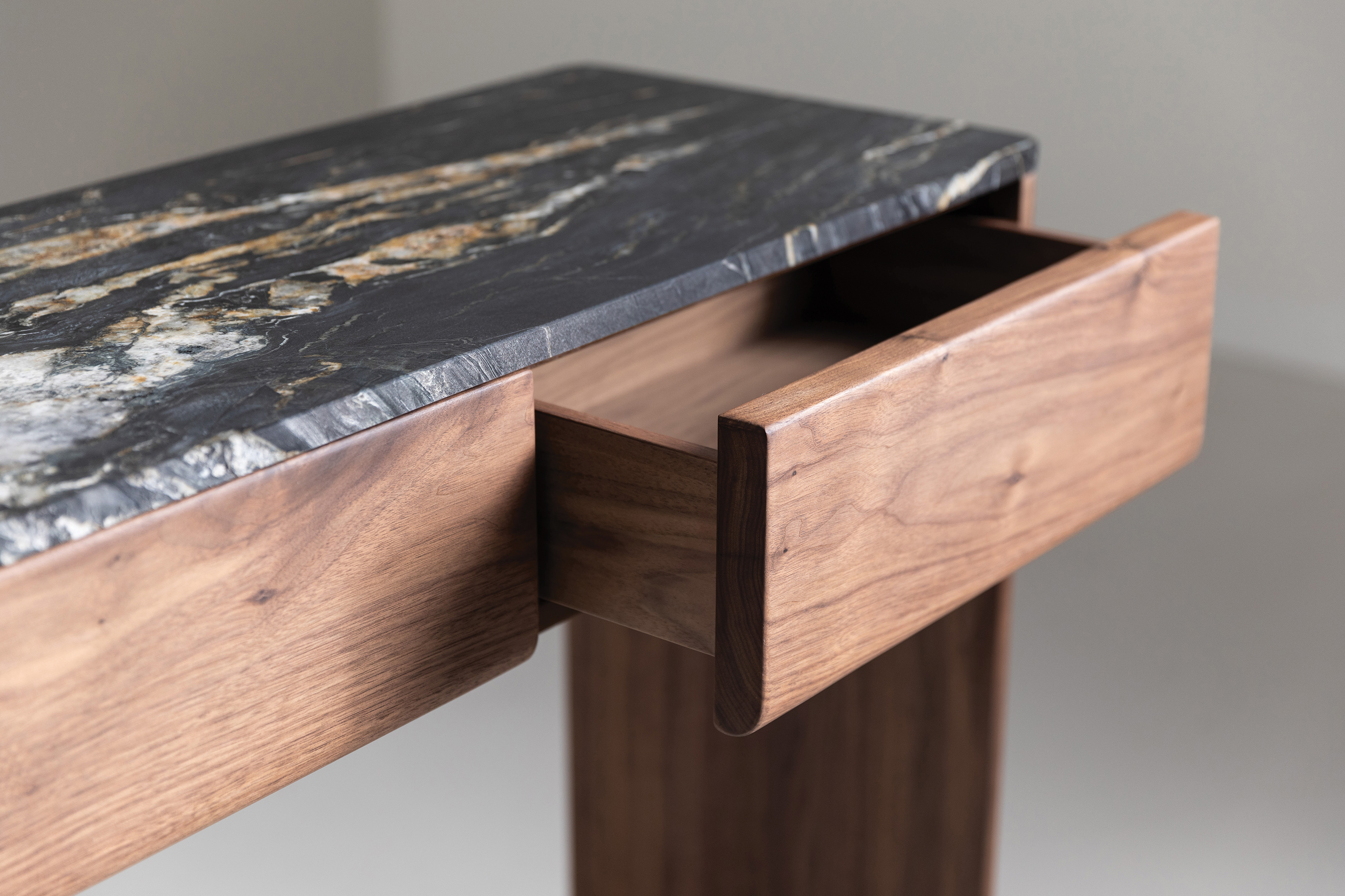 Jardan Pia Console Walnut Base Belverdere Marble Top 05