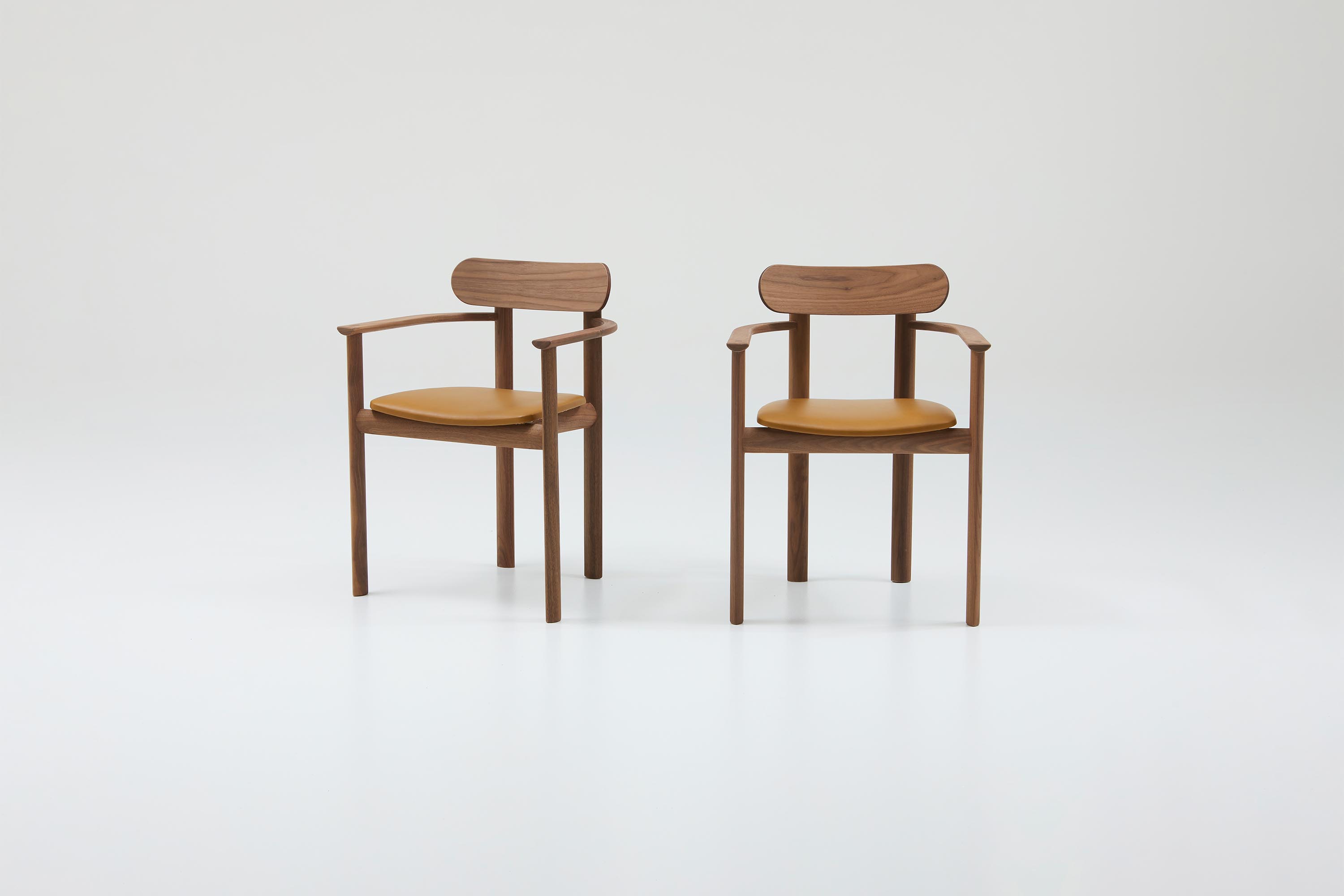 Jardan Rye Chair Caramel Walnut 01