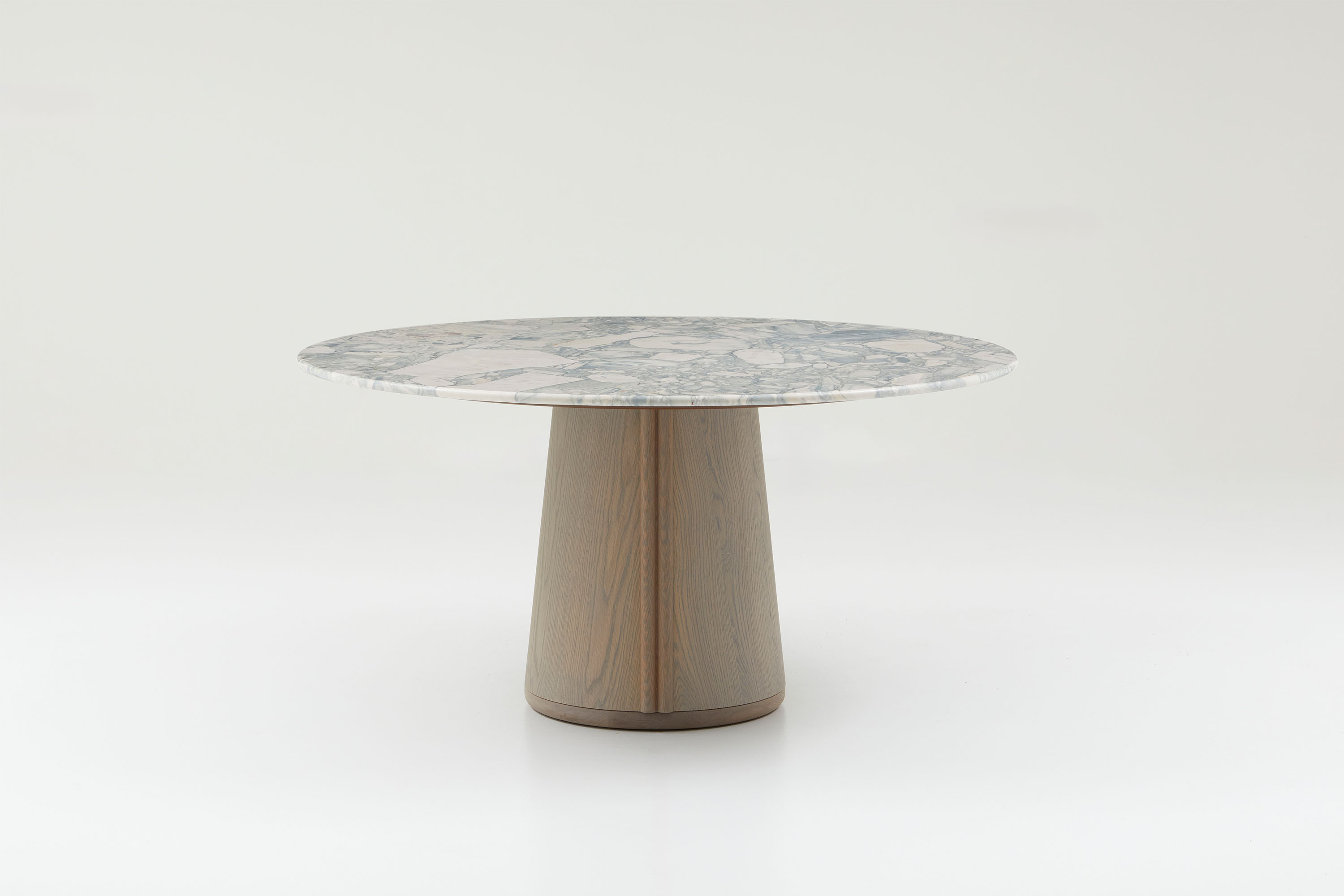 Jardan Inez DiningTable Round150 OakBaseAsh OkaVeneerPedestalAsh CicalaTop 1