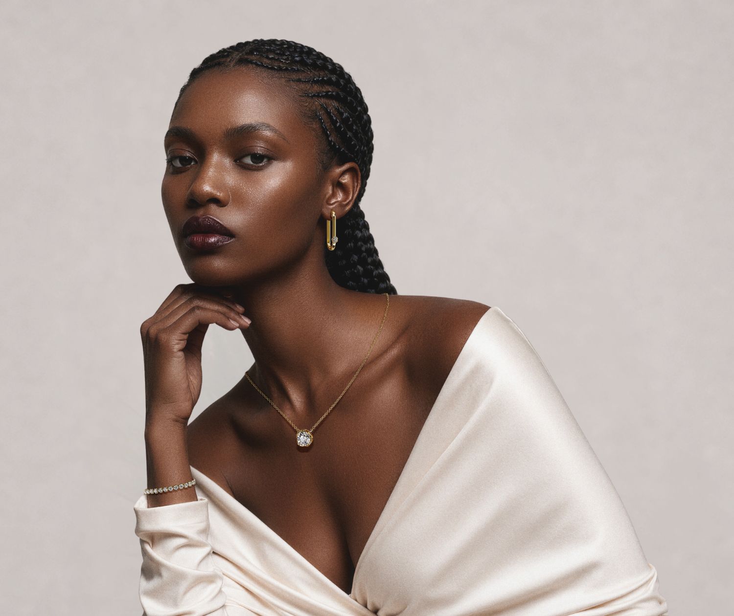 Banner image of Jevar Jewelry Gifts $1000 - $2000 collection