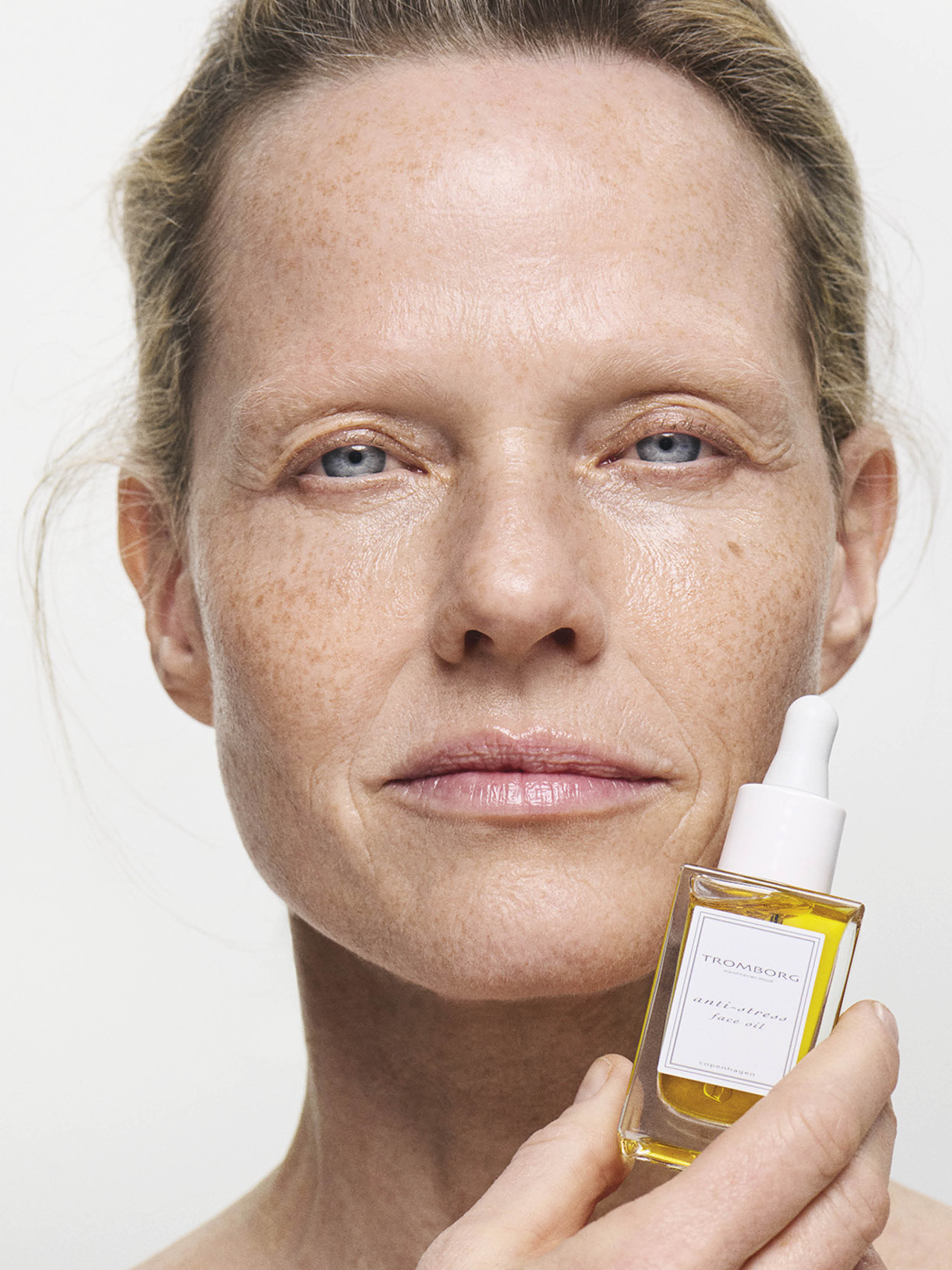 FACE OIL