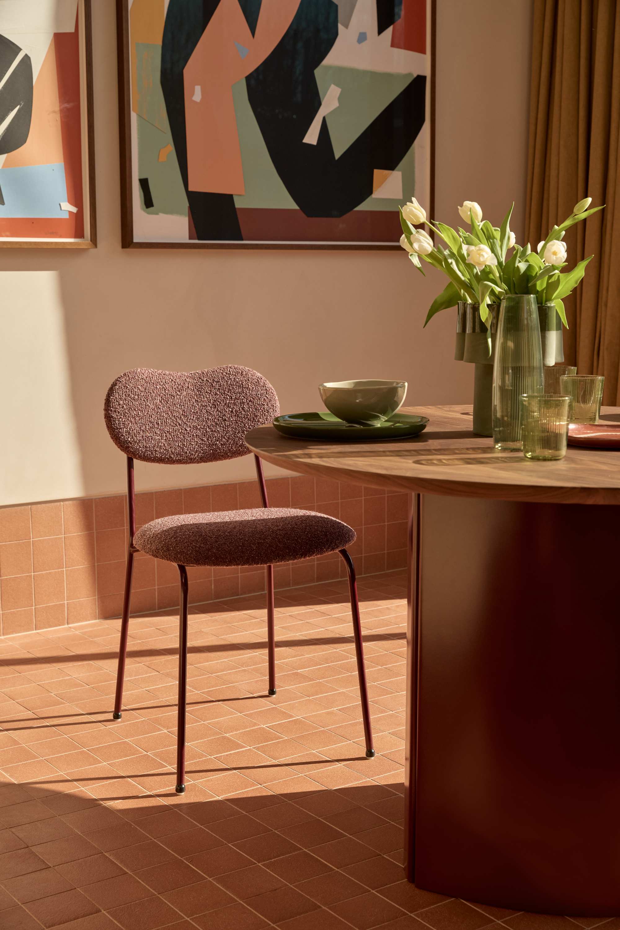 Jardan Soren Table Clarat Walnut Kai Chair 10