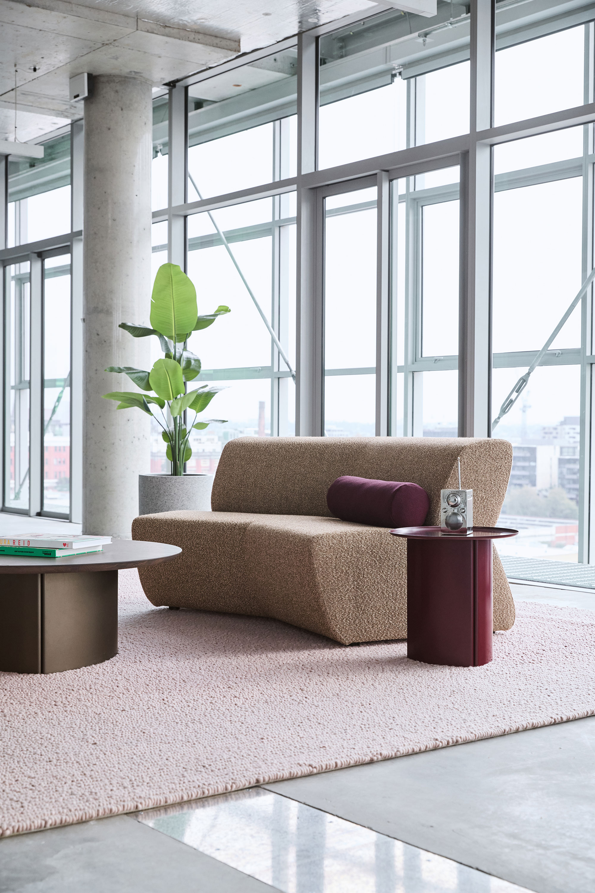 Jardan Bureau Paulie Sofa Reform Driftwood Soren Side Table Claret 04