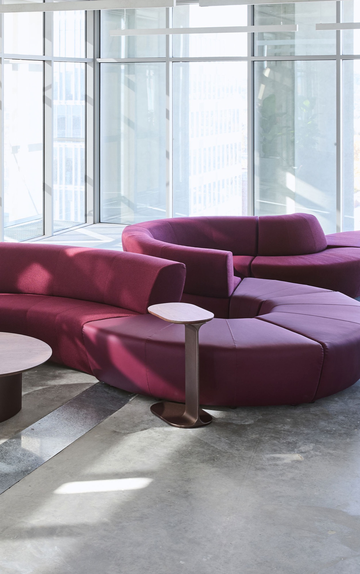 Jardan Bureau Paulie Sofa Regen Mahogany Soren Coffee Table Walnut Max Side Table Bronze 02