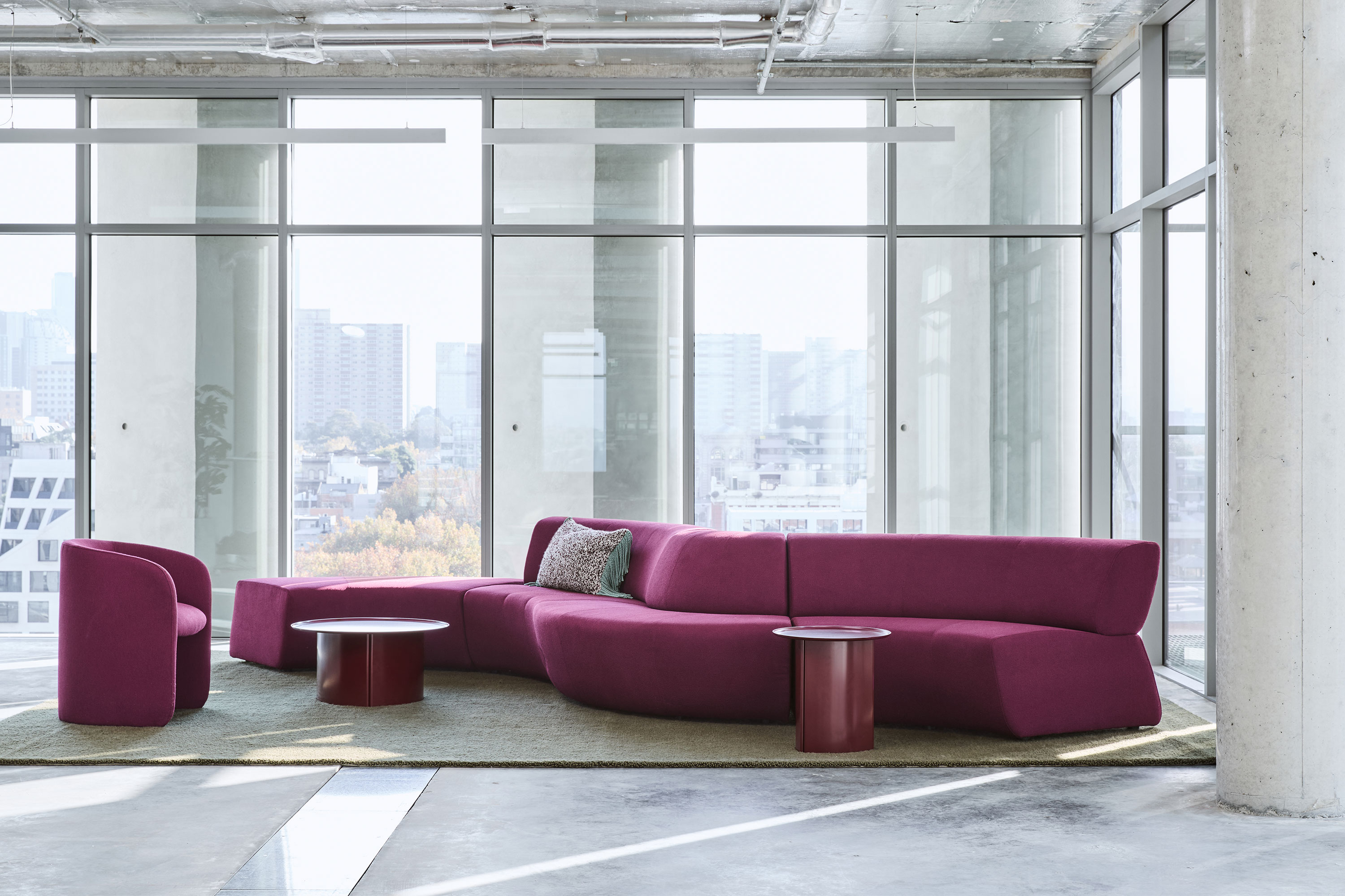 Jardan Bureau Paulie Sofa Regen Mahogany Tali Armchair Ecowool Mahogany Soren Coffee Table Claret 03