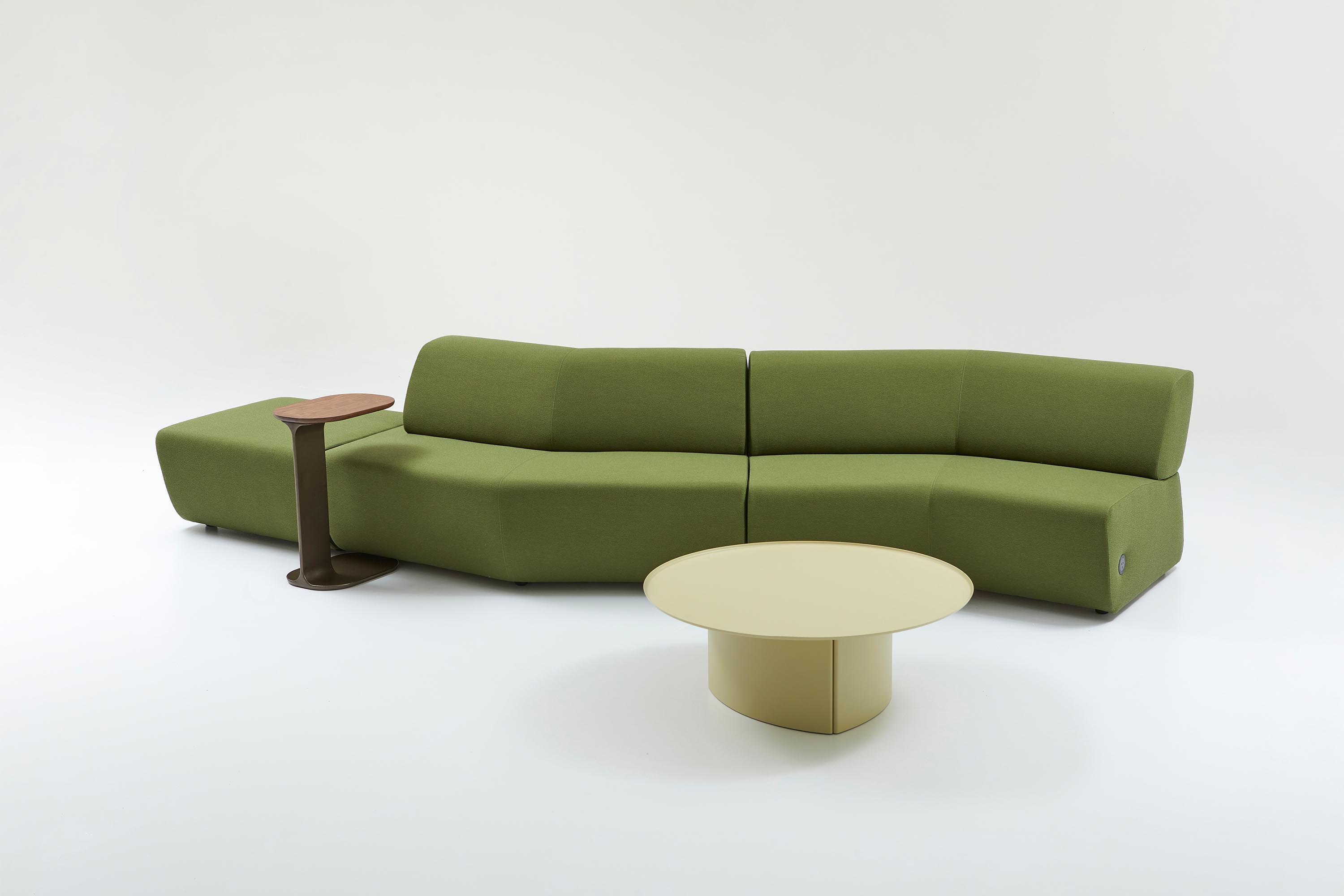 Jardan Paulie Sofa Sage Soren Table Dunegrass Max SideTable Bronze Walnut 01