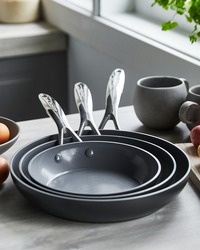 Frypans - Evergreen -  - Frypans