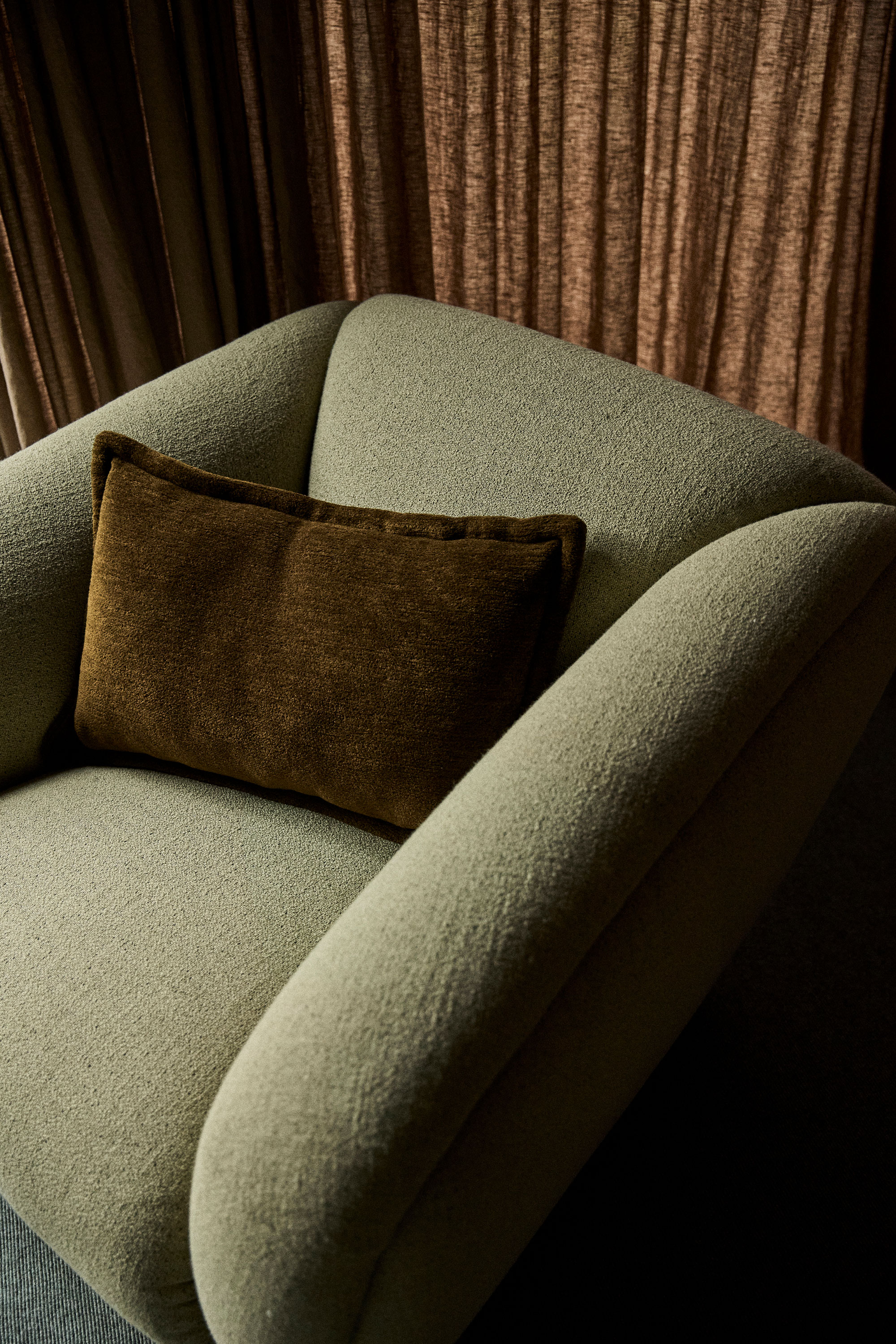 Jardan Campaign EttaArmchair 02