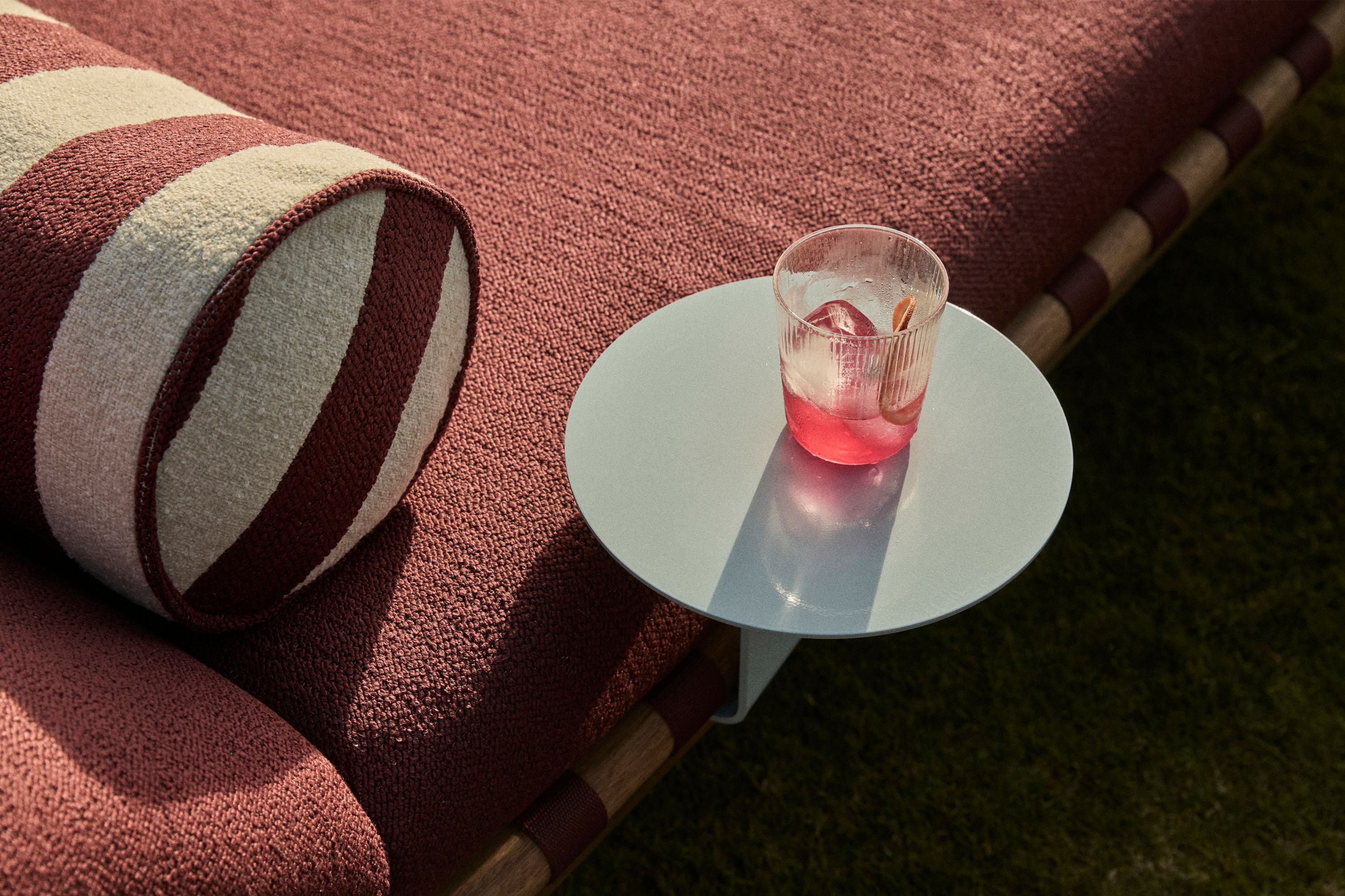 Jardan Outdoor Campaign Cecil Sunlounger 7