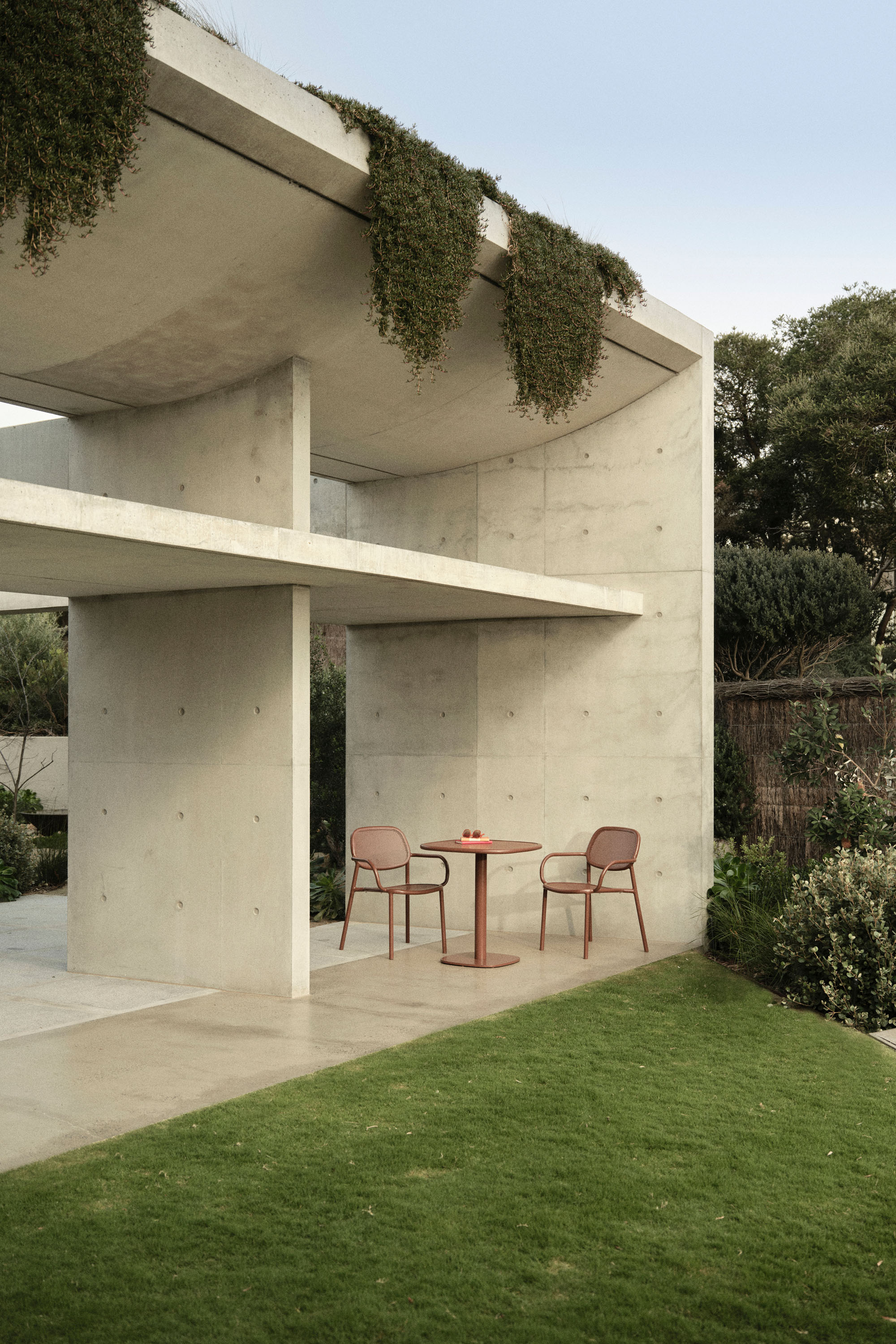 Jardan Outdoor Nilo Chair WithArms Nilo Chair WithArms Nilo Table 1