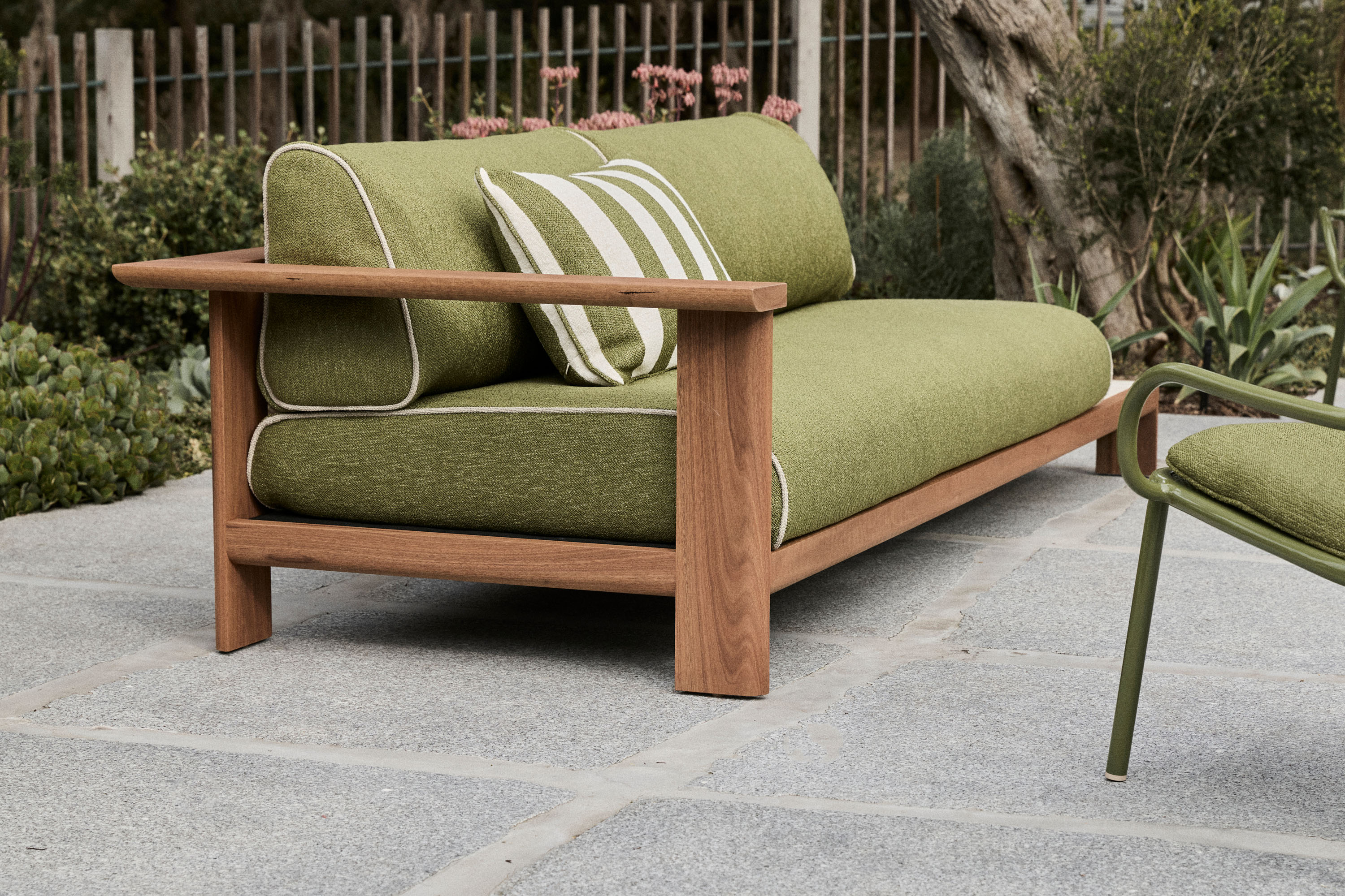 Jardan Outdoor Cosmo Sofa Modular Nilo Chair 1