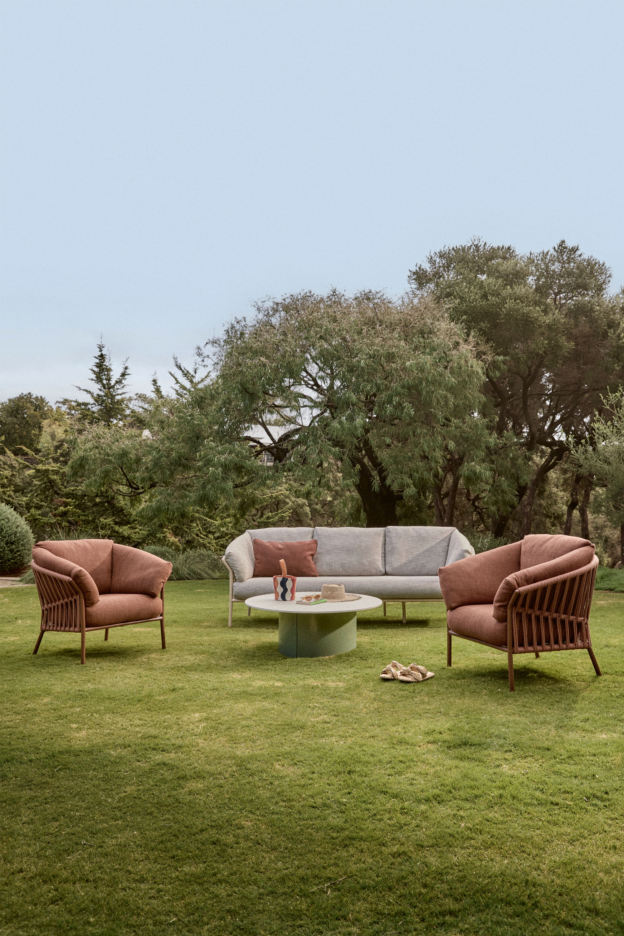 Jardan Outdoor Luma Armchair Luma Sofa Soren CoffeeTable 6