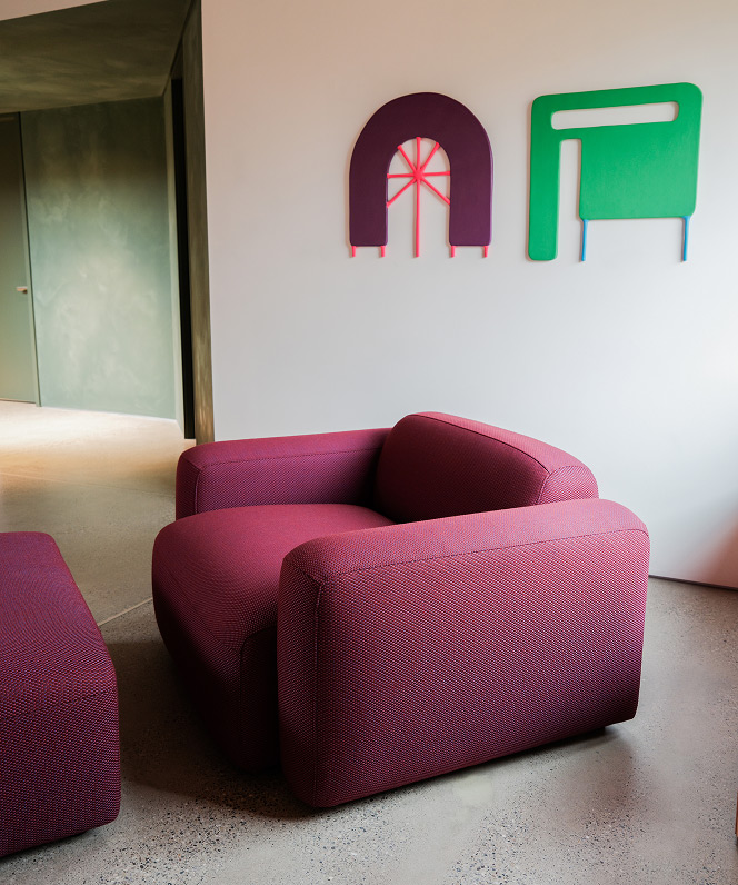 Sectionals & Sofas