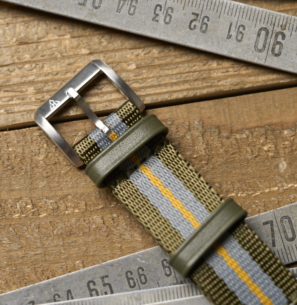 Service Mil-Strap Solid Hardware