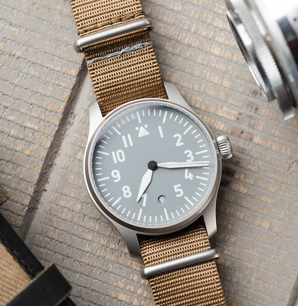 Flieger Verus Grau LE Custom Coyote ADPT Strap