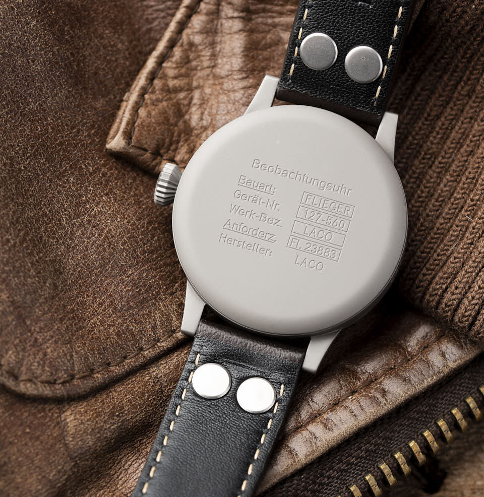 Paderborn Solid case back