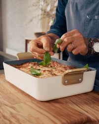  -  - Lasagna Pans