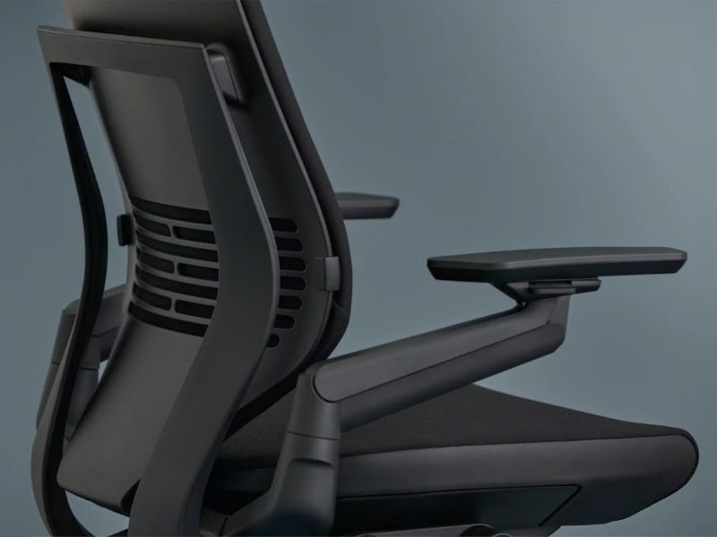 Back To School 15% – Steelcase (スチールケース) 日本公式オンライン