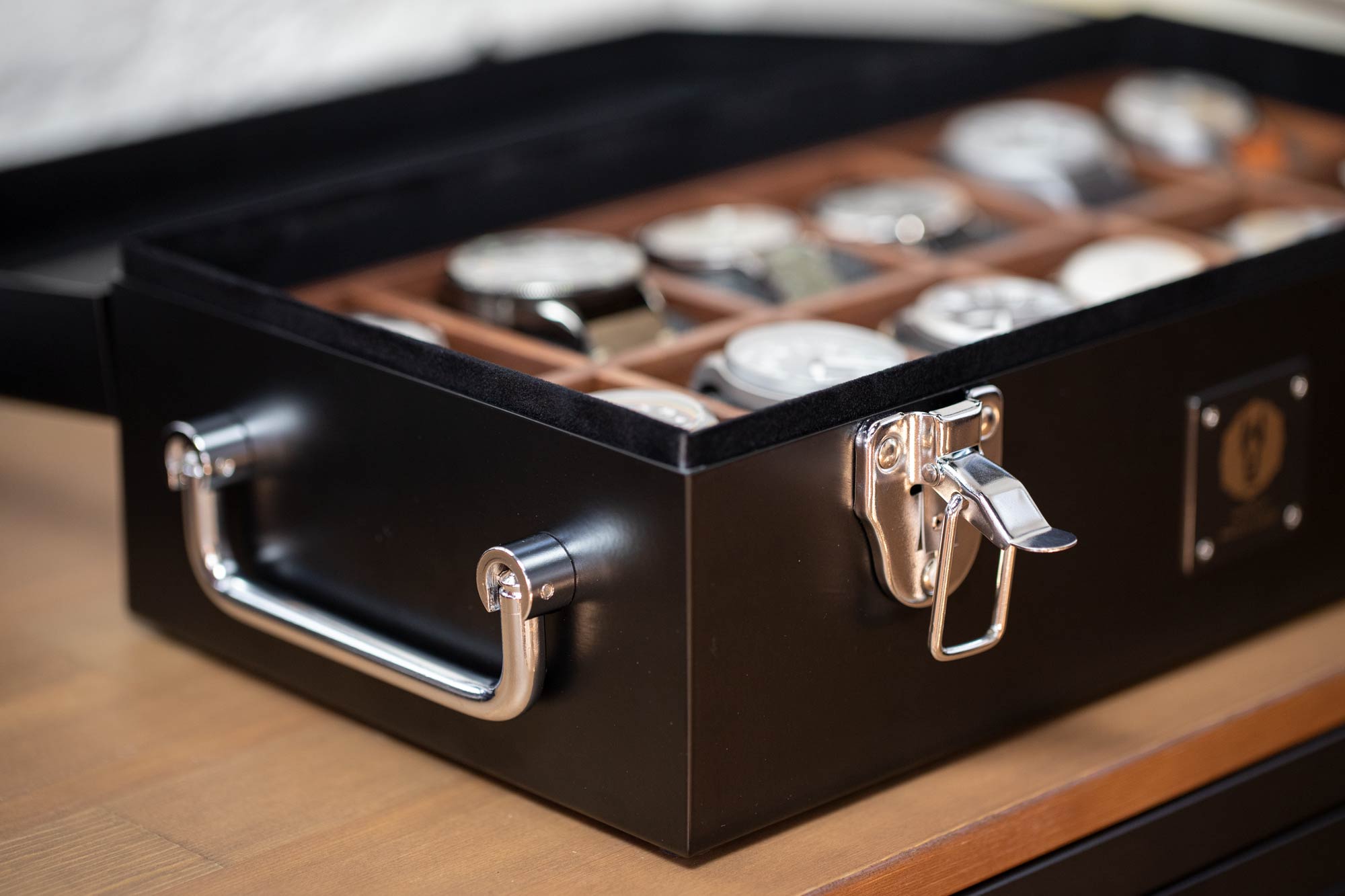 the-tool-watch-box-windup-watch-shop