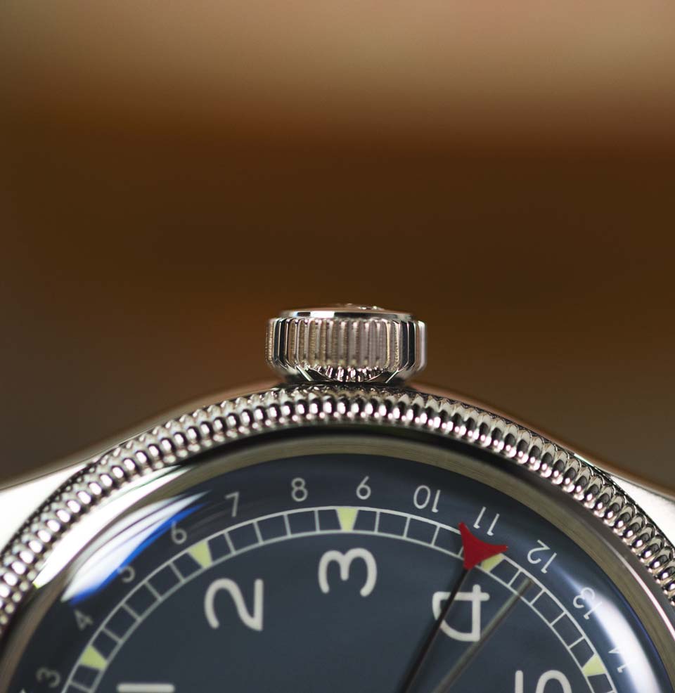 Big Crown Pointer Date Screw-down Big crown