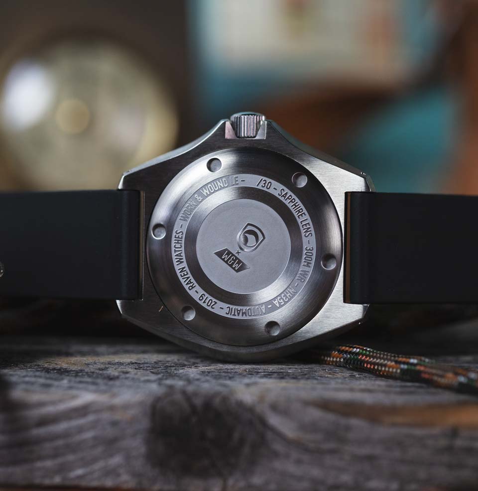 Solitude LE LE case-back