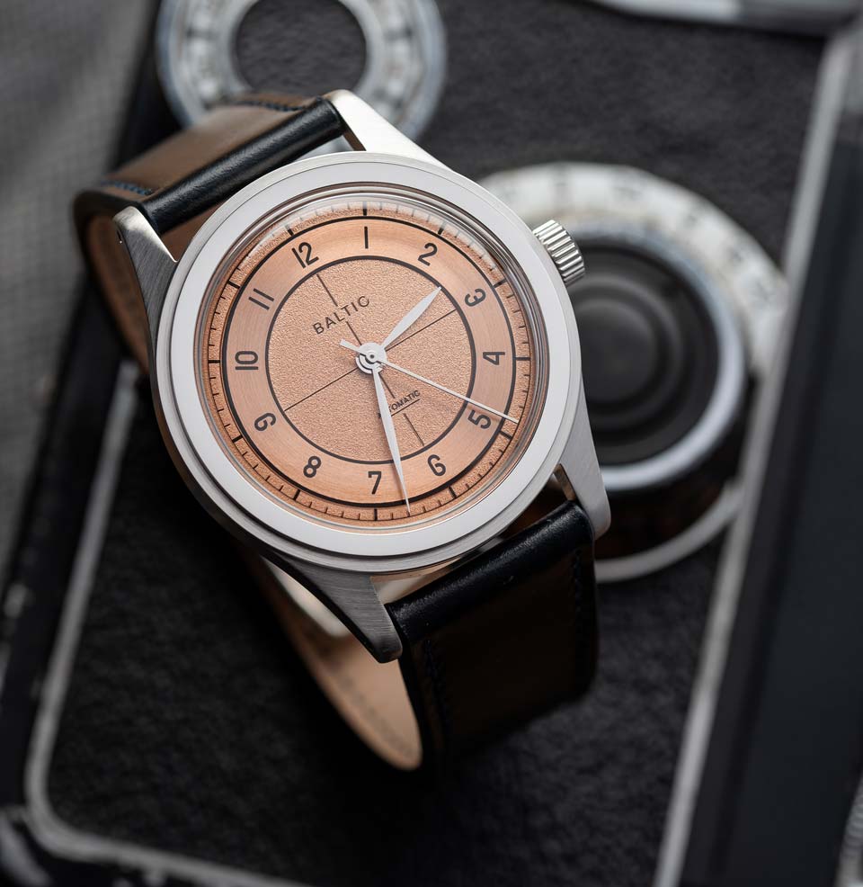 Baltic x Worn & Wound Collaboration Polished leaf hands