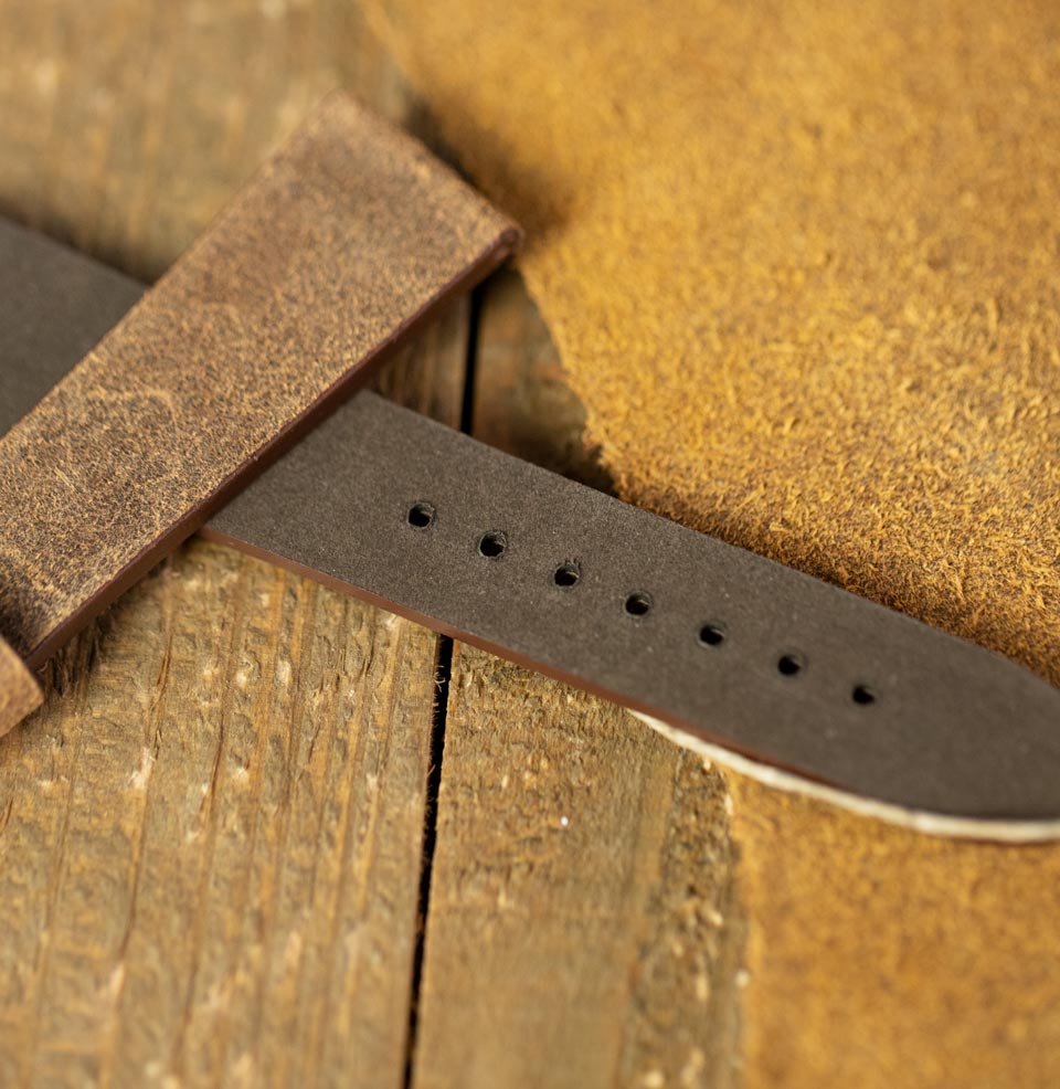 Hoyt Soft brown lining