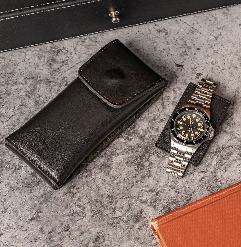 Watch Pouch Dark Chocolate