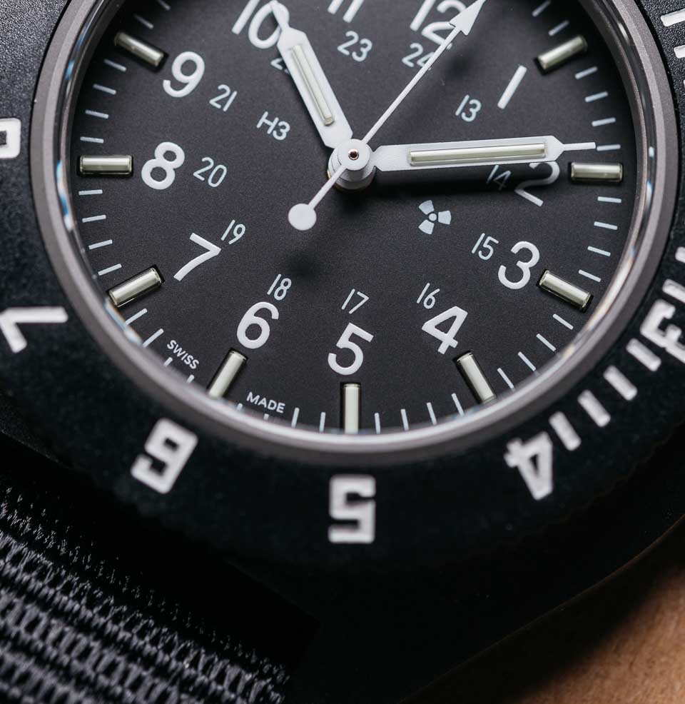 Navigator BOLD AND LEGIBLE DIAL 