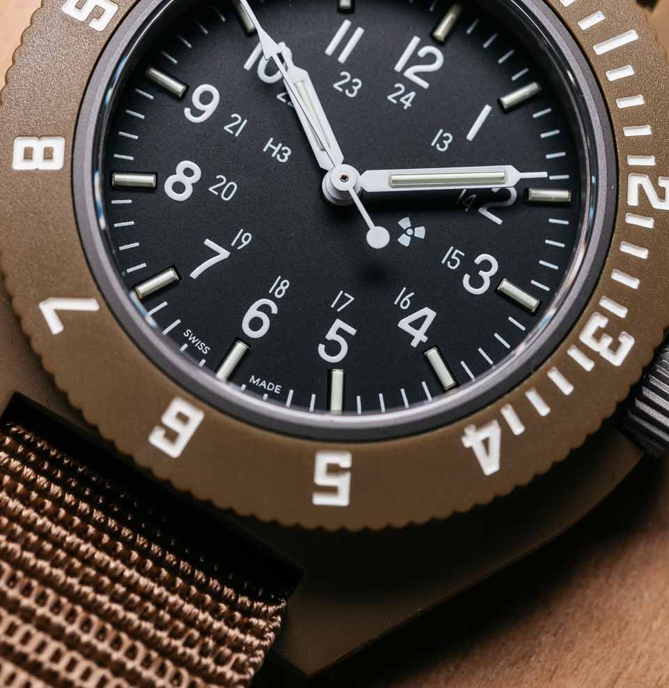 Navigator BOLD AND LEGIBLE DIAL 