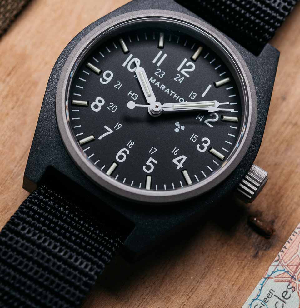 General Purpose Mechanical SYRINGE HANDS COMPLETE THE MILITARY LOOK