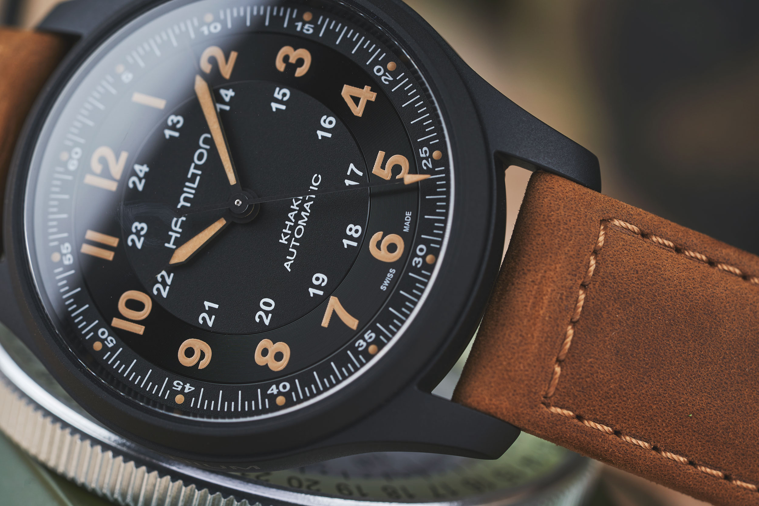 hamilton khaki field mechanical titanium