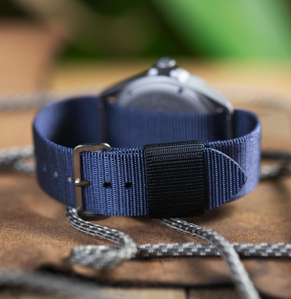 Single pass watch online straps