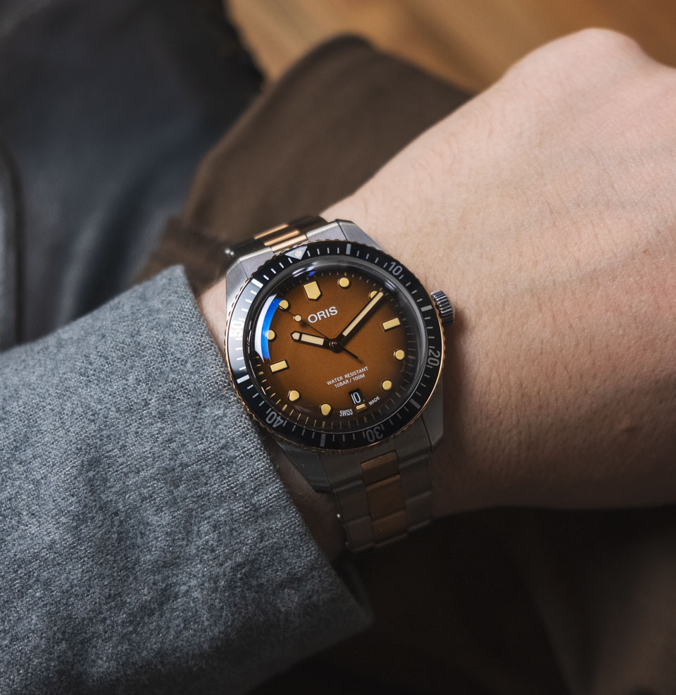 Divers Sixty-Five 40mm - Bronze Bezel 40mm on a 7