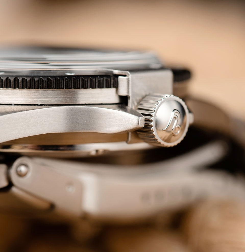 Superman Maxi Dial LE Signature Locking Bezel Mechanism