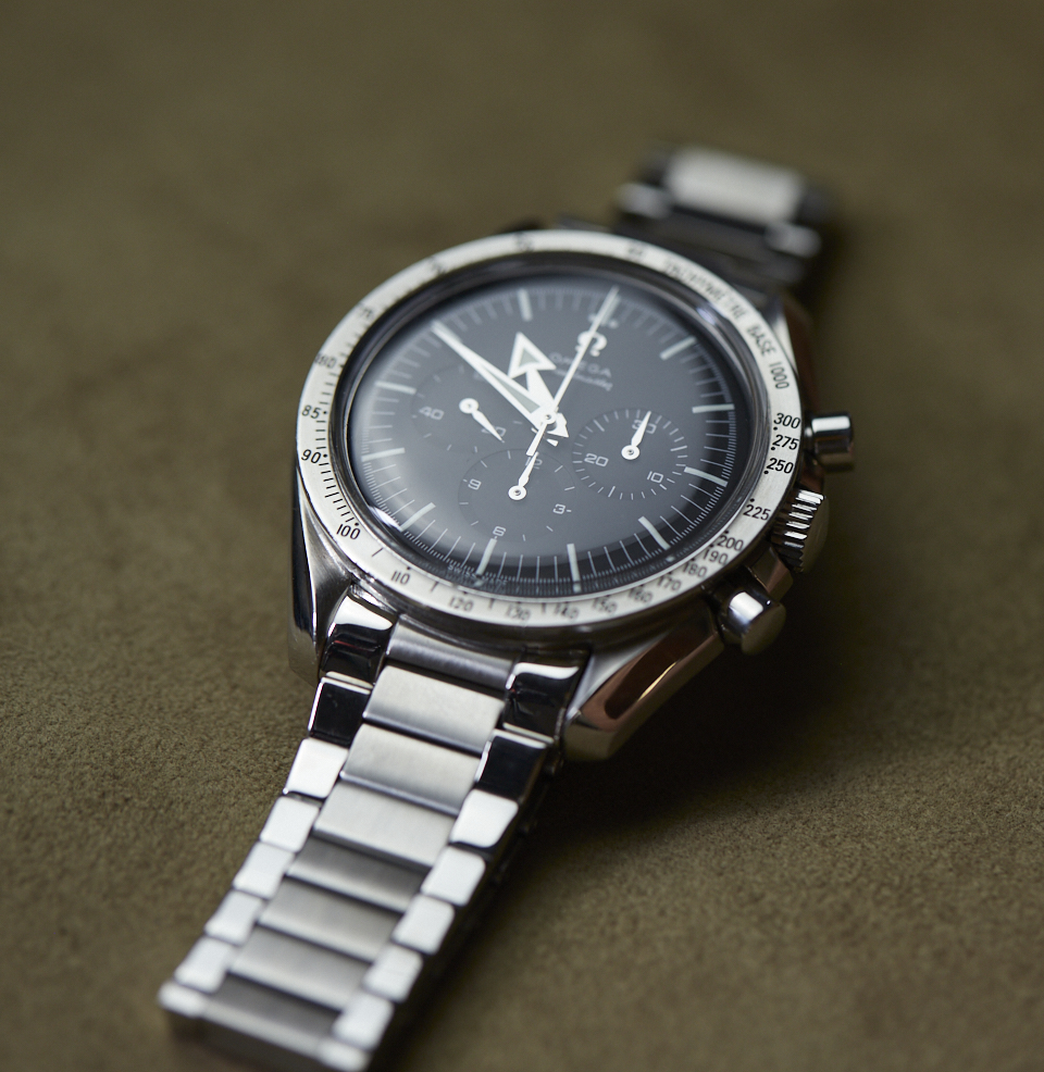 The Flat Link Bracelet Change up your Speedmaster’s look