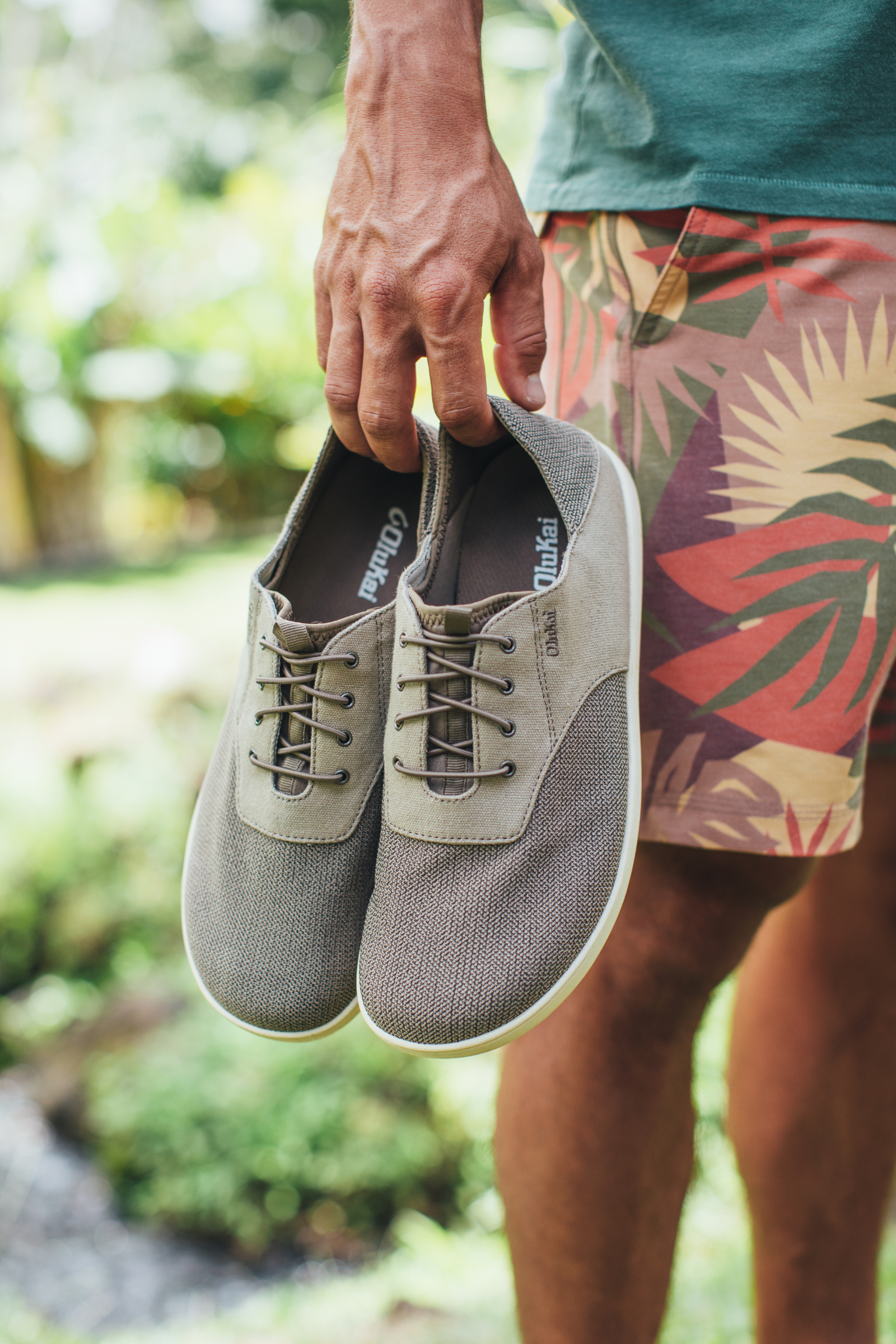 olukai boat shoes