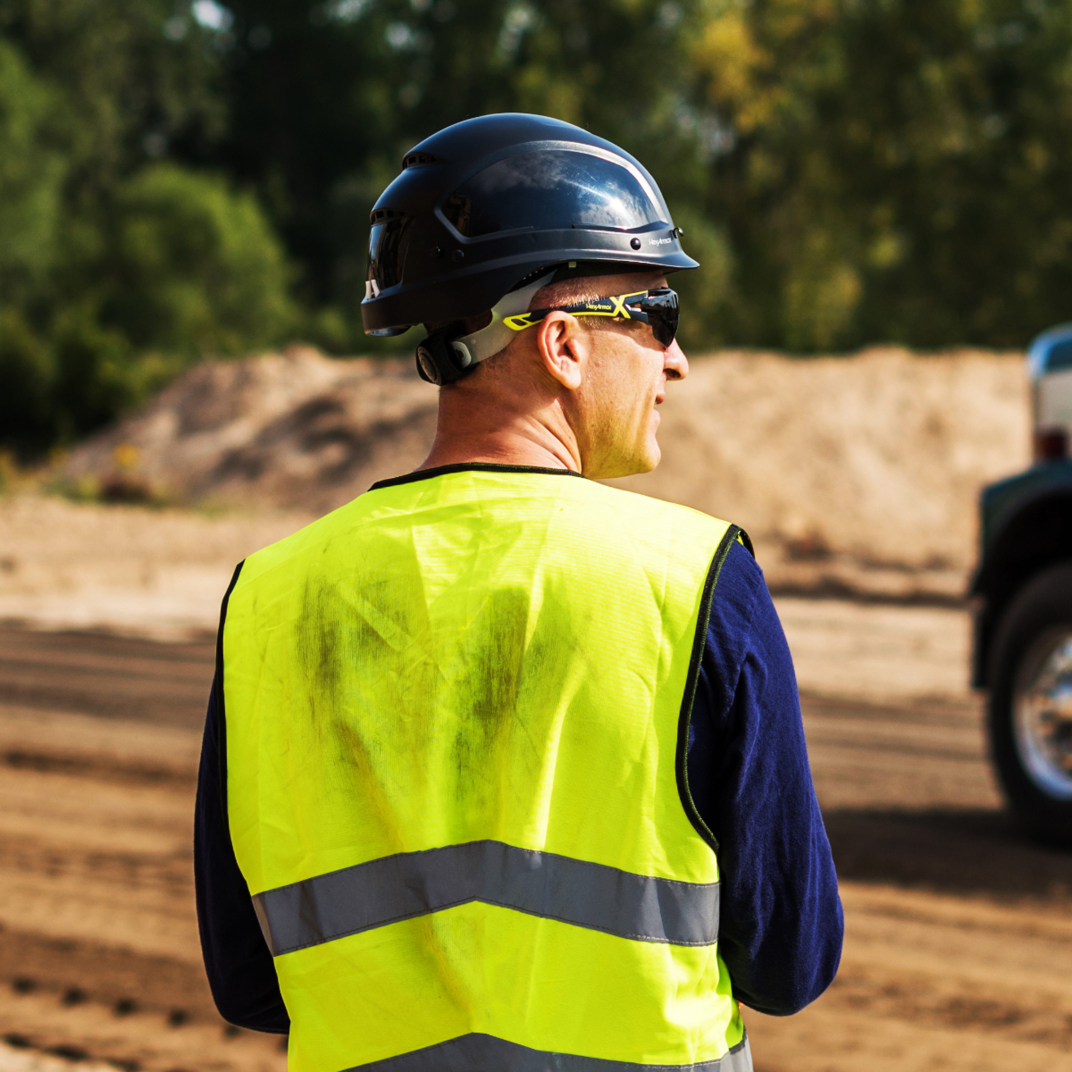 RIMLESS, OBSTRUCTION-FREE VISION