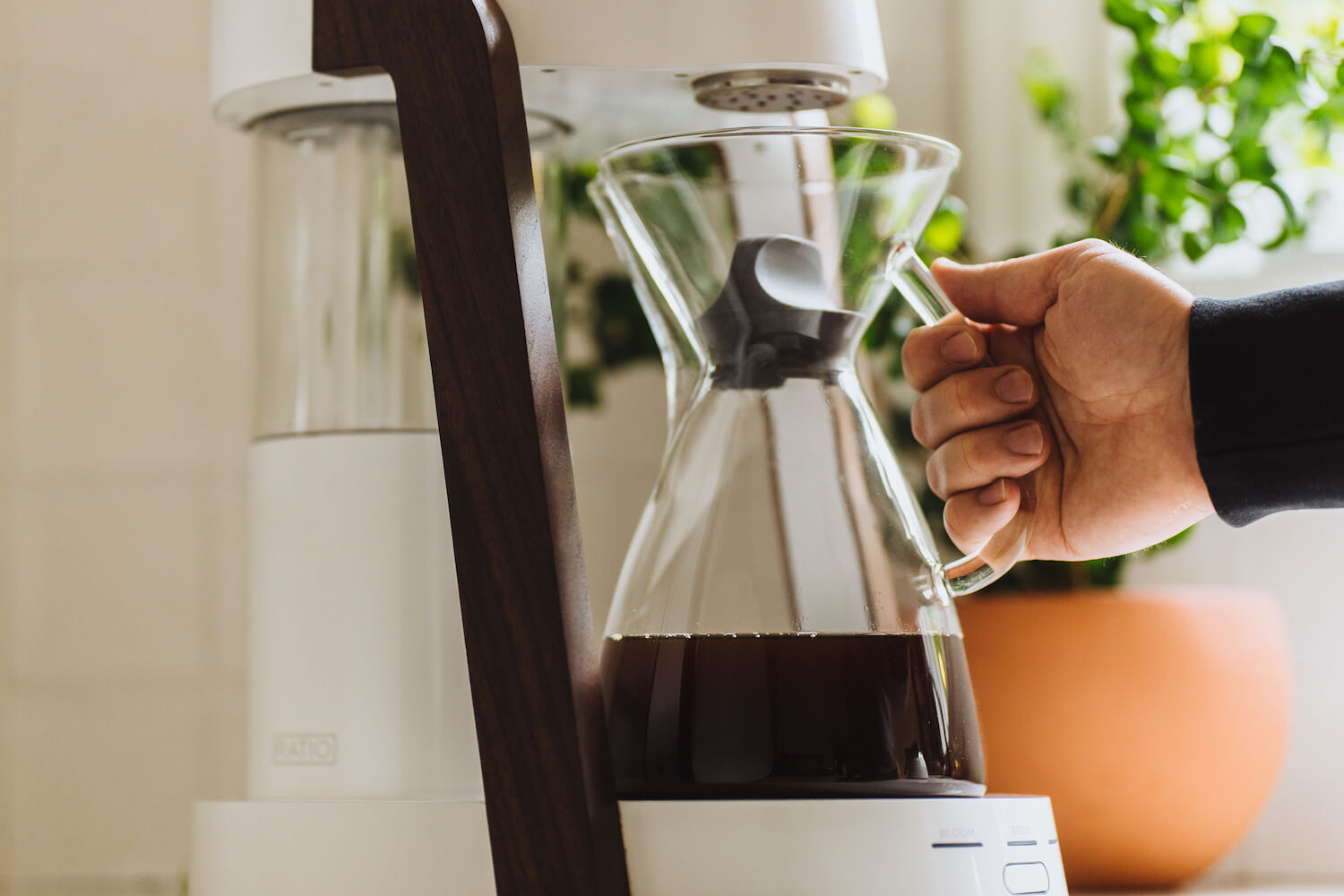 Ratio Handblown Glass Carafe key feature 4