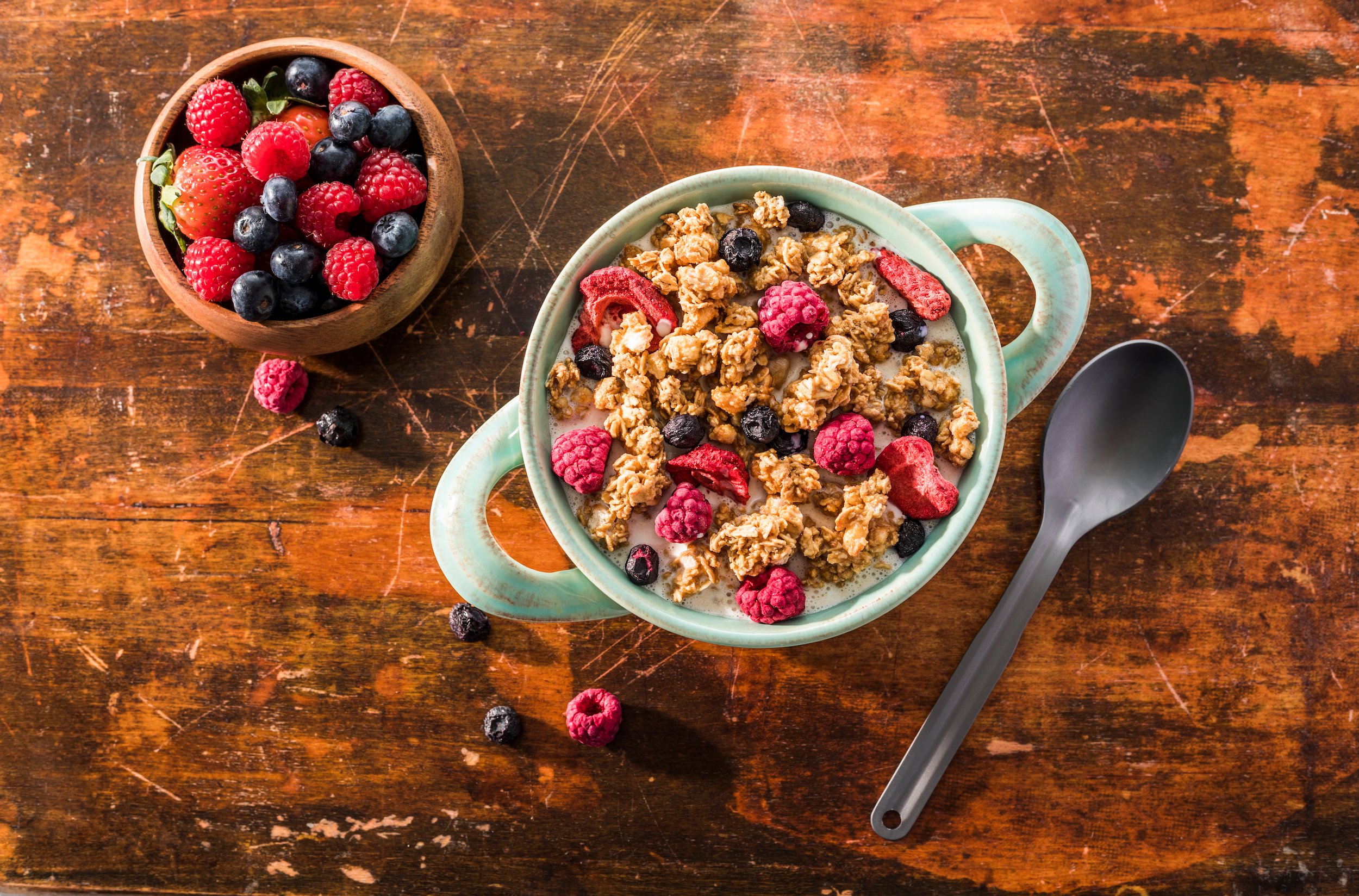 Mountain Berry Granola – Peak Refuel