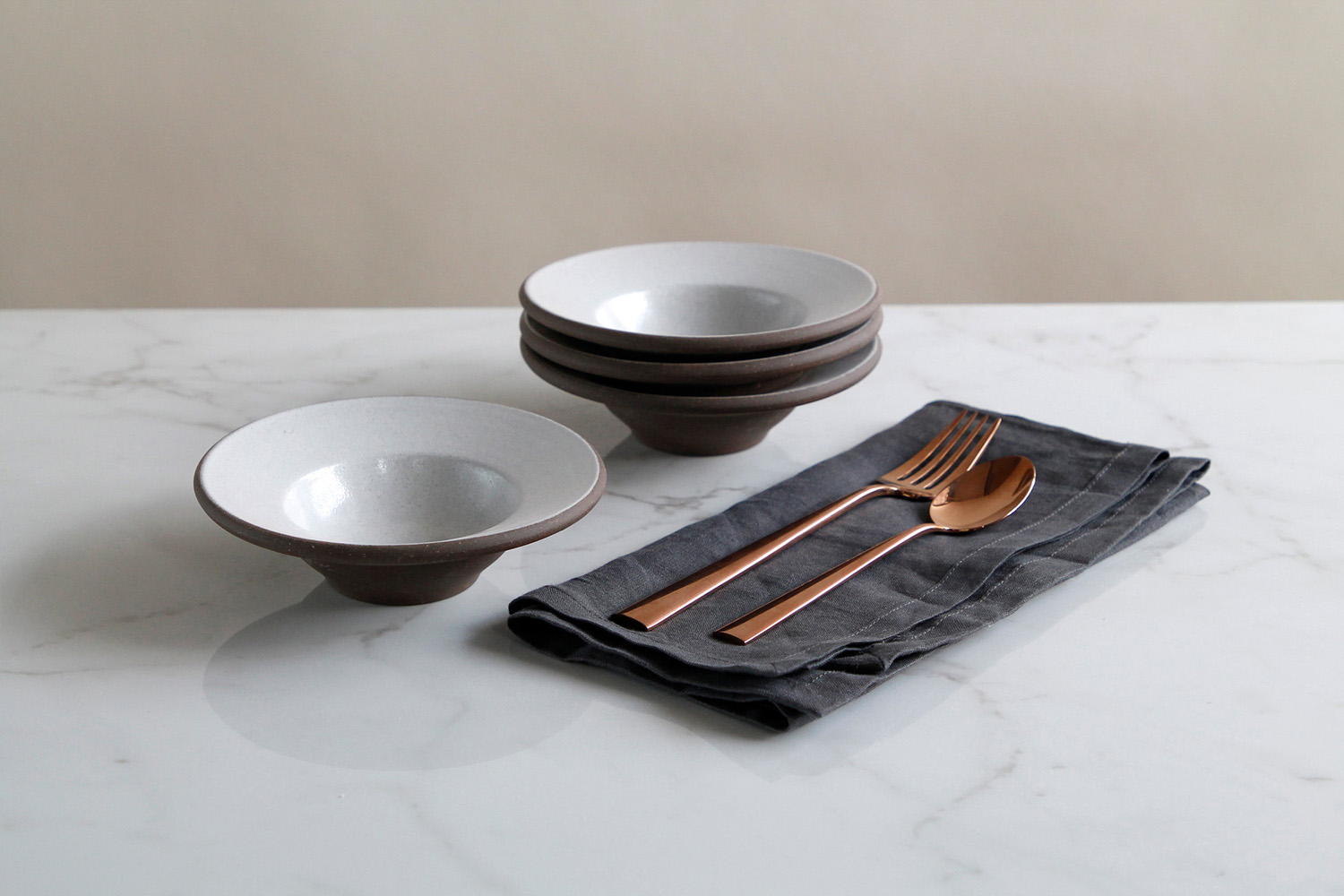 5-rimmed-appetizer-bowl