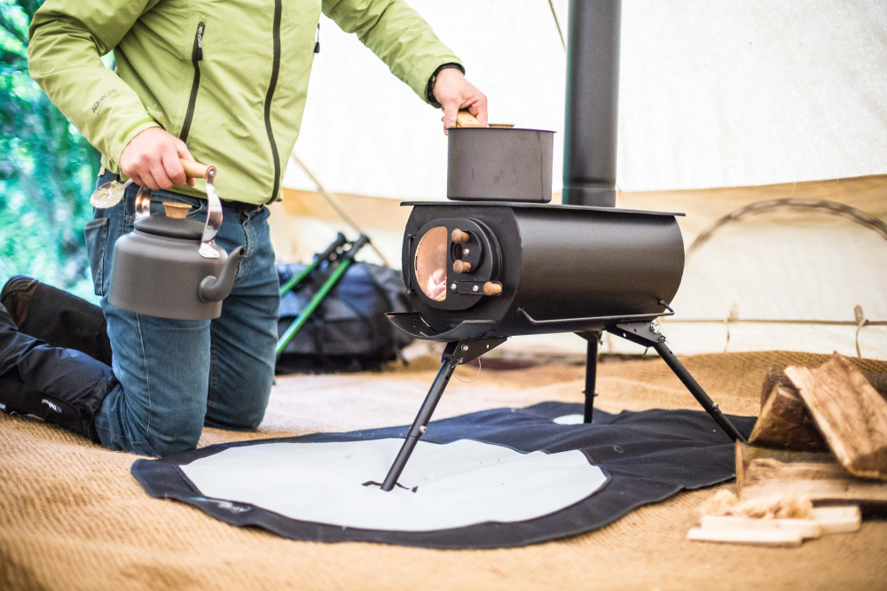 SHOP STOVES FOR TIPIS