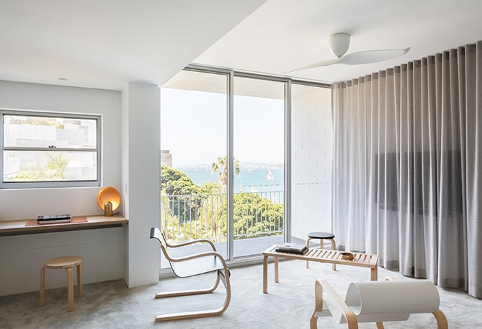 The Darling Point Apartment by Brad Swartz Architects won a High Commendation from the AIDA. Photos © Katherine Lu c/o Brad Swartz Architects. 